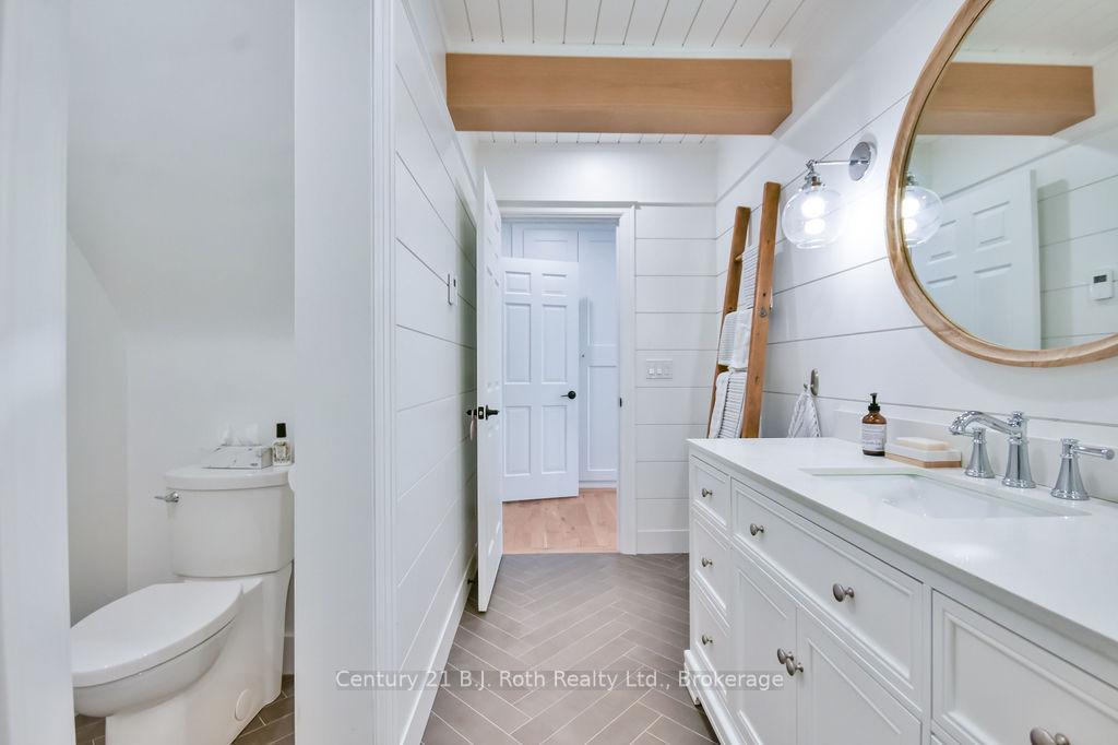 Photo 24 of 135 Peter Street N, Orillia — HOMEH