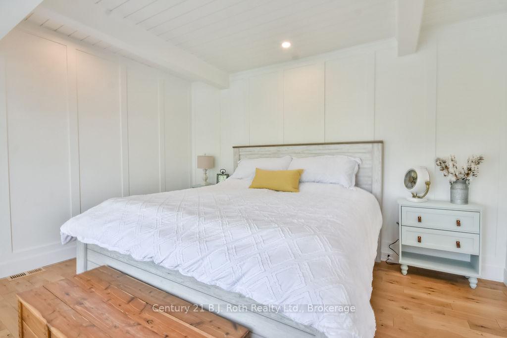 Photo 27 of 135 Peter Street N, Orillia — HOMEH