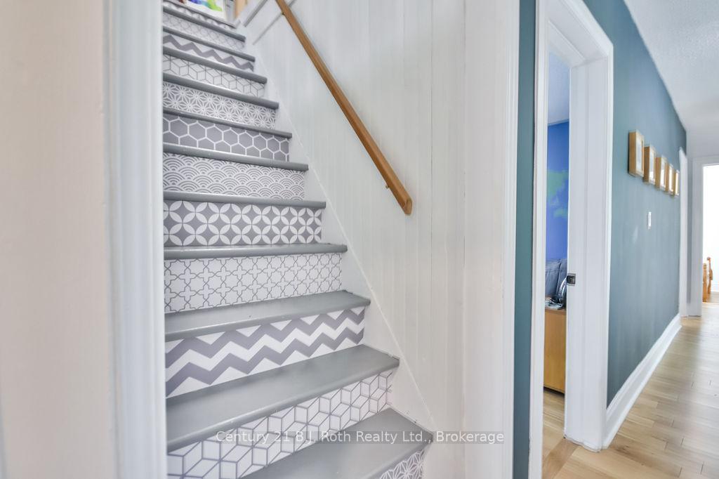 Photo 28 of 135 Peter Street N, Orillia — HOMEH