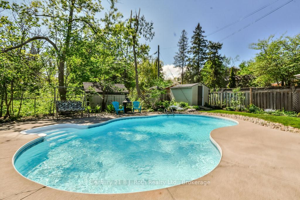 Photo 33 of 135 Peter Street N, Orillia — HOMEH