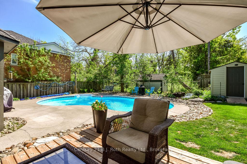 Photo 36 of 135 Peter Street N, Orillia — HOMEH