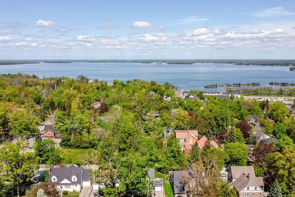 Photo 38 of 135 Peter Street N, Orillia — HOMEH