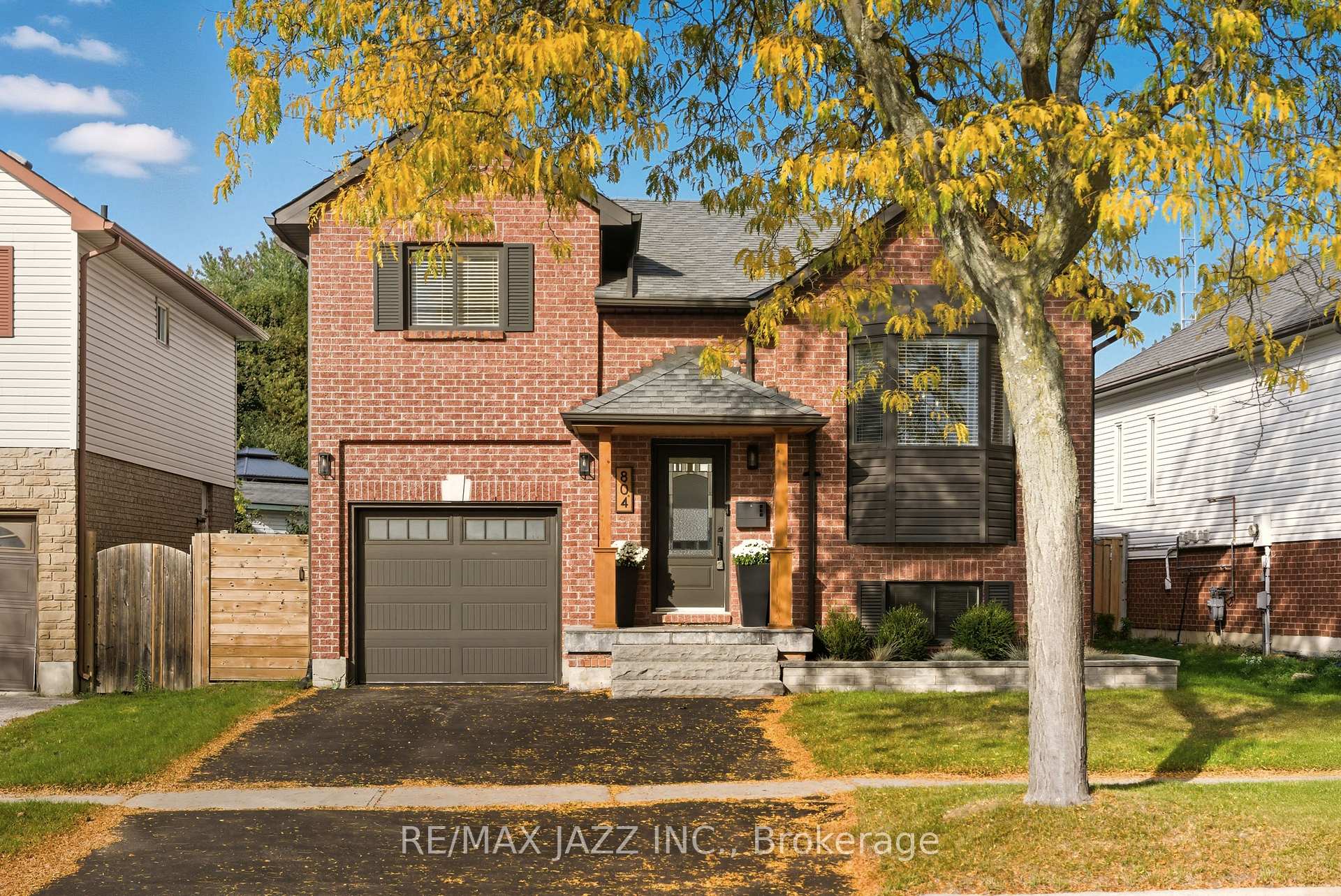 Photo 1 of 804 Beatrice Street E, Oshawa, Pinecrest — HOMEH