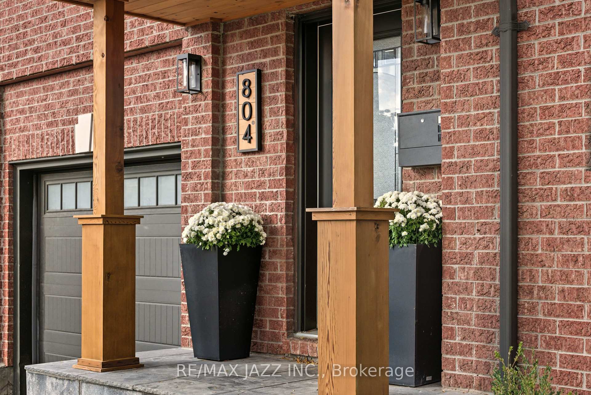 Photo 3 of 804 Beatrice Street E, Oshawa, Pinecrest — HOMEH