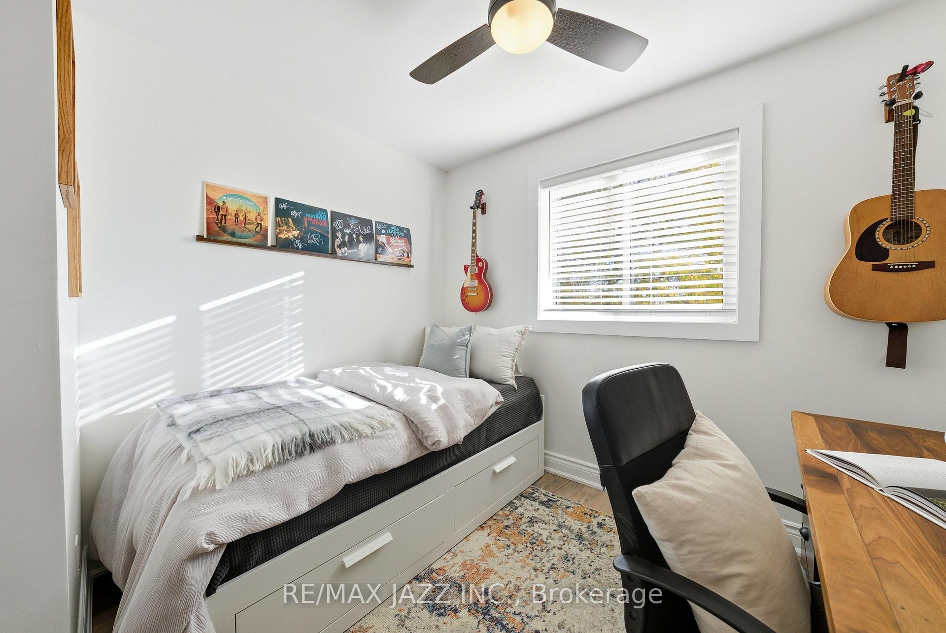 Photo 26 of 804 Beatrice Street E, Oshawa, Pinecrest — HOMEH