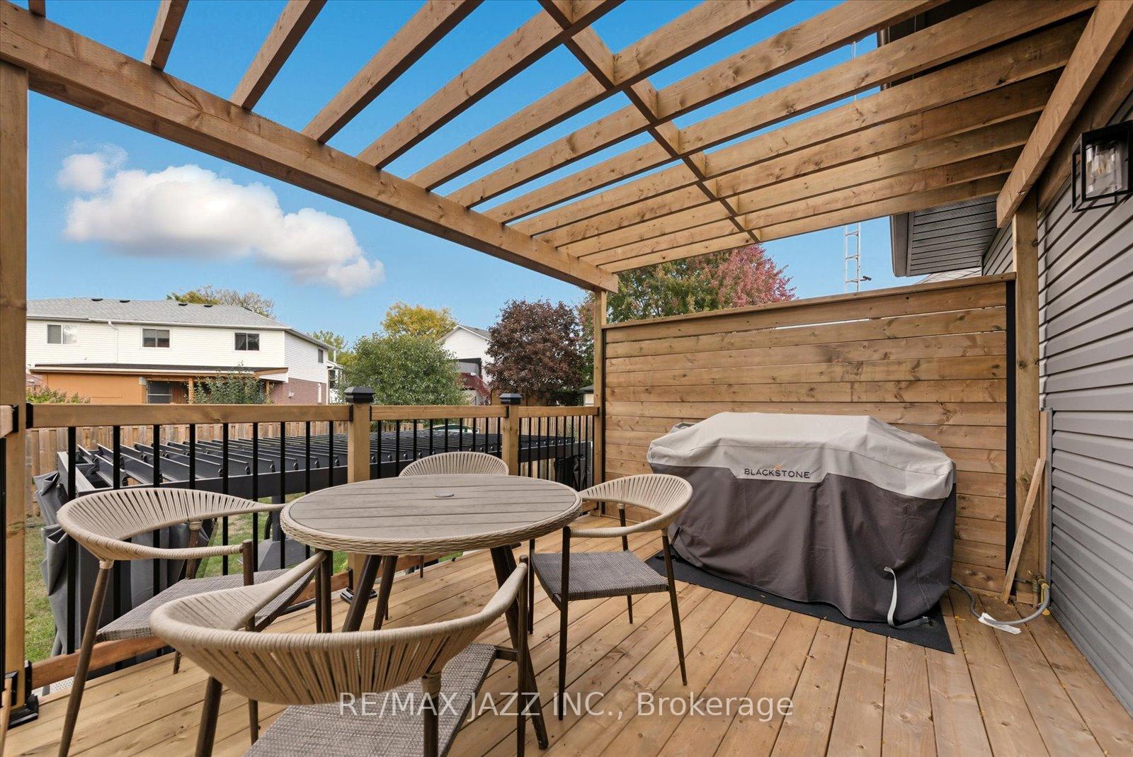 Photo 42 of 804 Beatrice Street E, Oshawa, Pinecrest — HOMEH