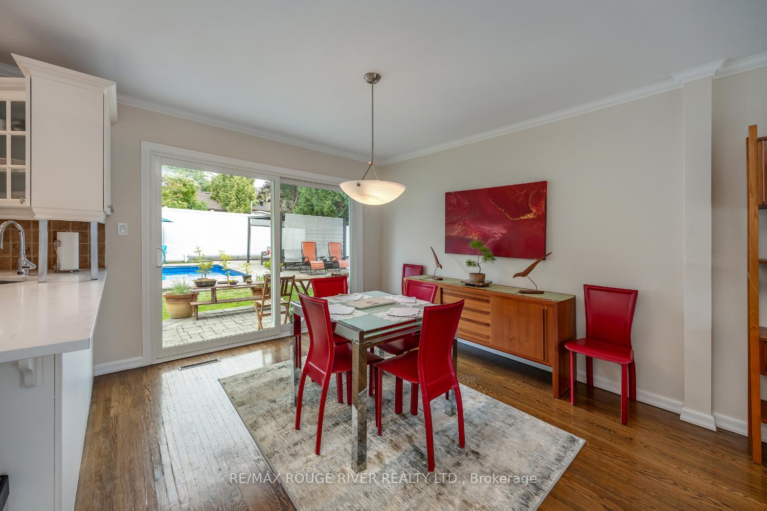 Photo 8 of 129 Briar Court, Oshawa, Eastdale — HOMEH