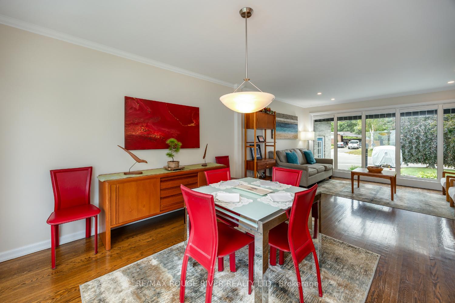 Photo 9 of 129 Briar Court, Oshawa, Eastdale — HOMEH