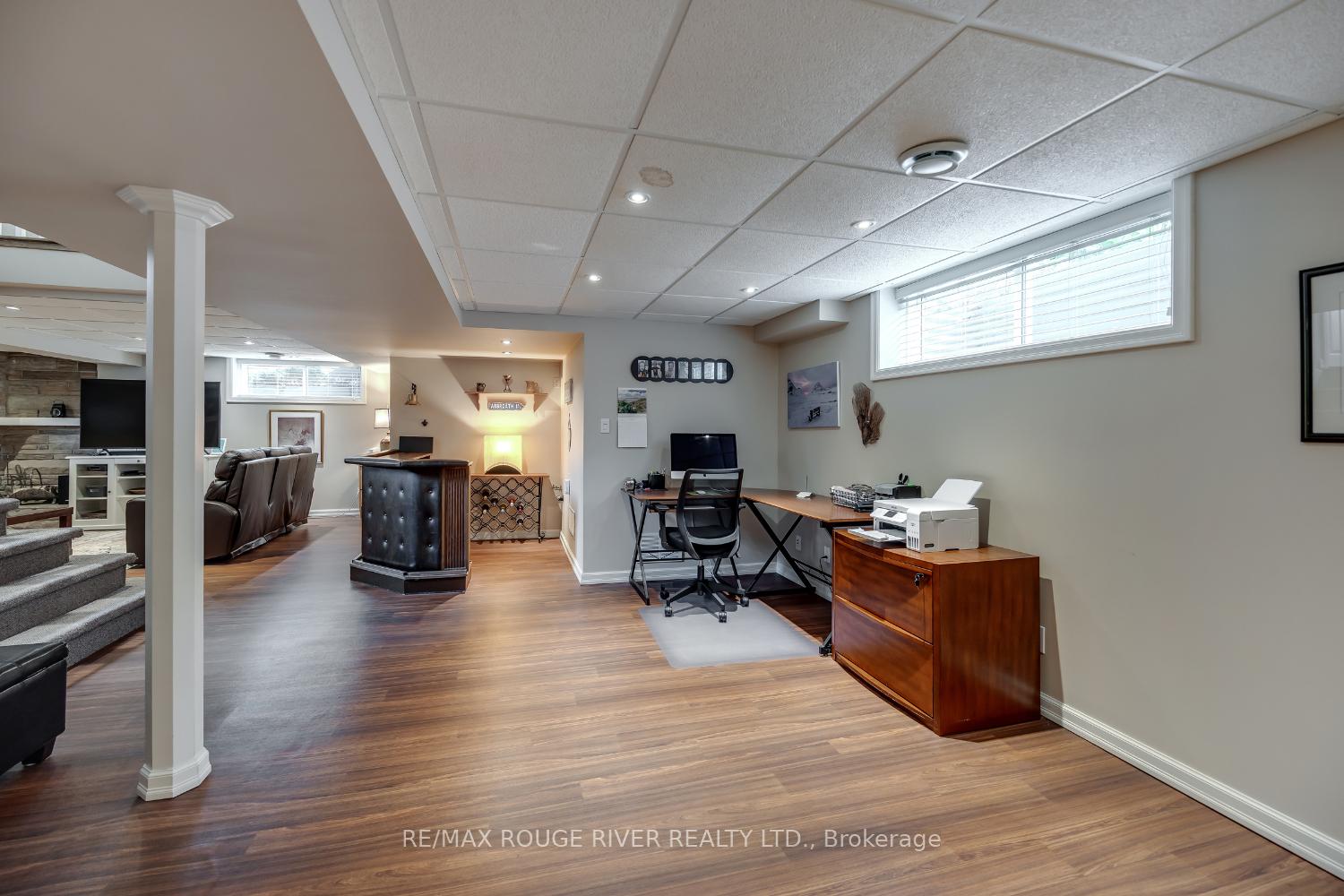 Photo 32 of 129 Briar Court, Oshawa, Eastdale — HOMEH
