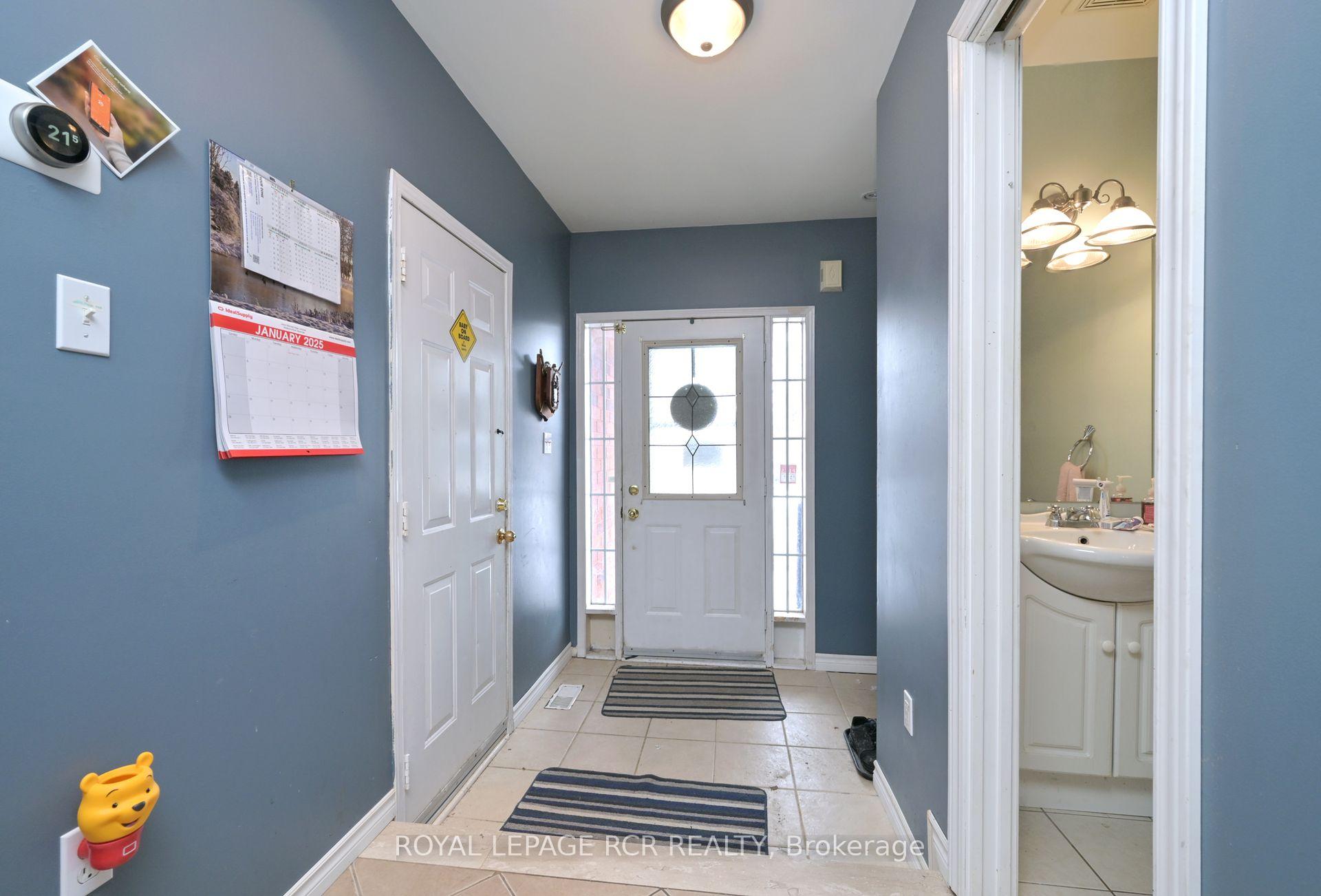 Photo 5 of 54 Smith Street, New Tecumseth, Alliston — HOMEH