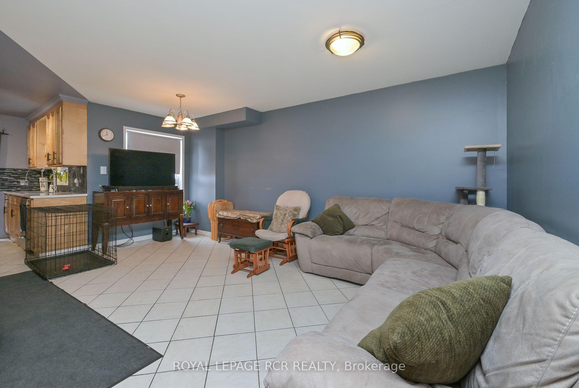Photo 8 of 54 Smith Street, New Tecumseth, Alliston — HOMEH