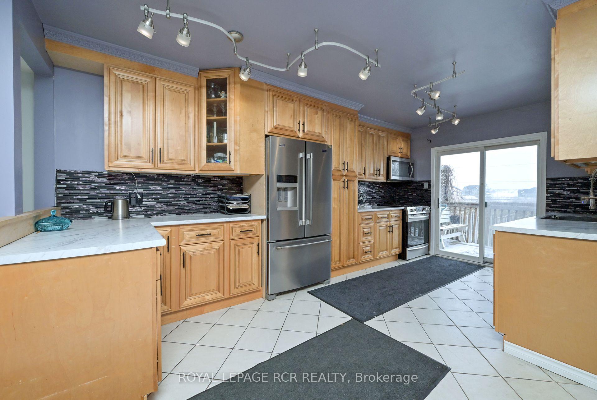 Photo 11 of 54 Smith Street, New Tecumseth, Alliston — HOMEH