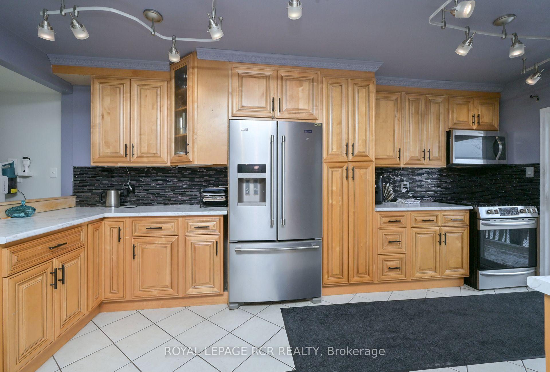 Photo 12 of 54 Smith Street, New Tecumseth, Alliston — HOMEH