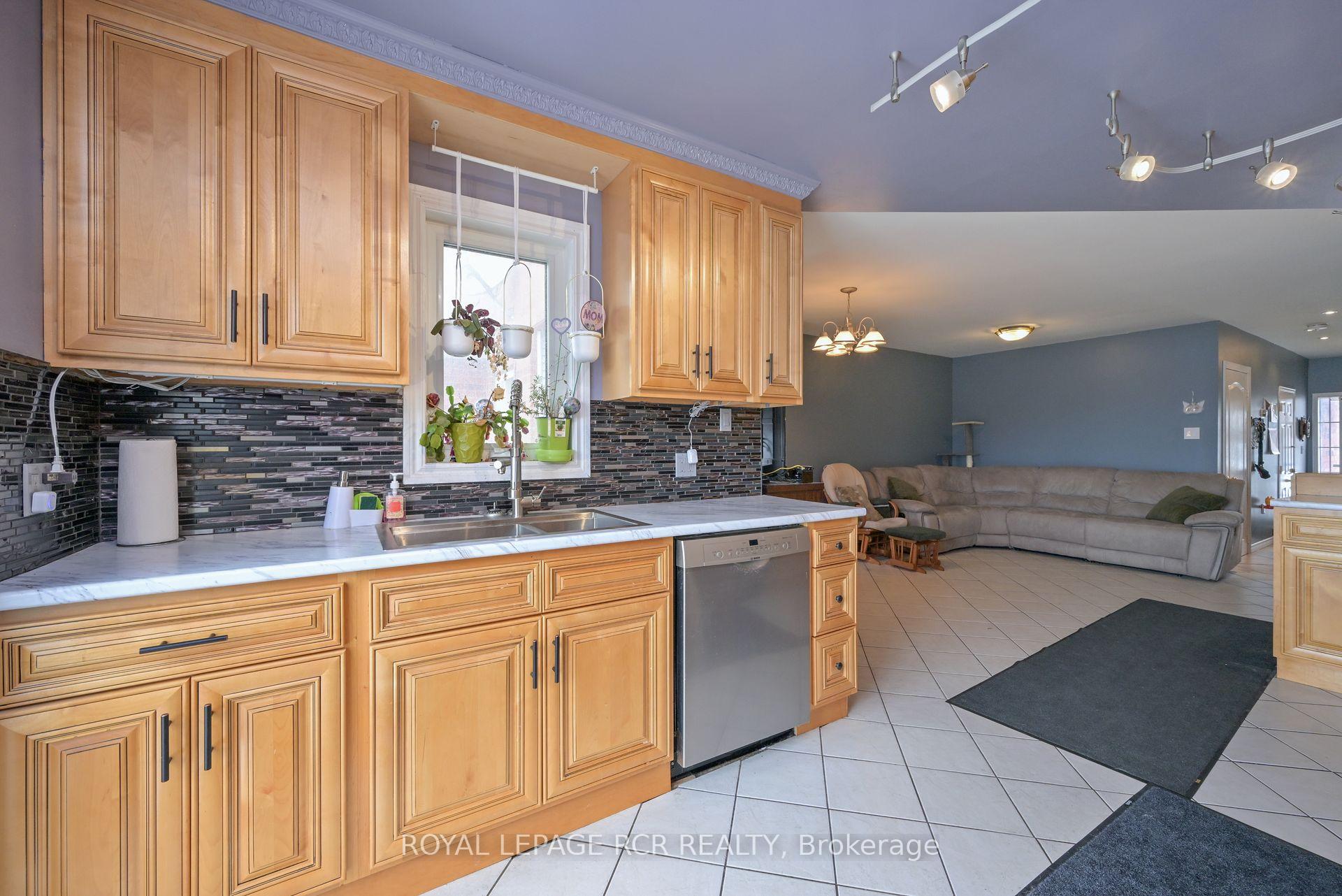 Photo 14 of 54 Smith Street, New Tecumseth, Alliston — HOMEH