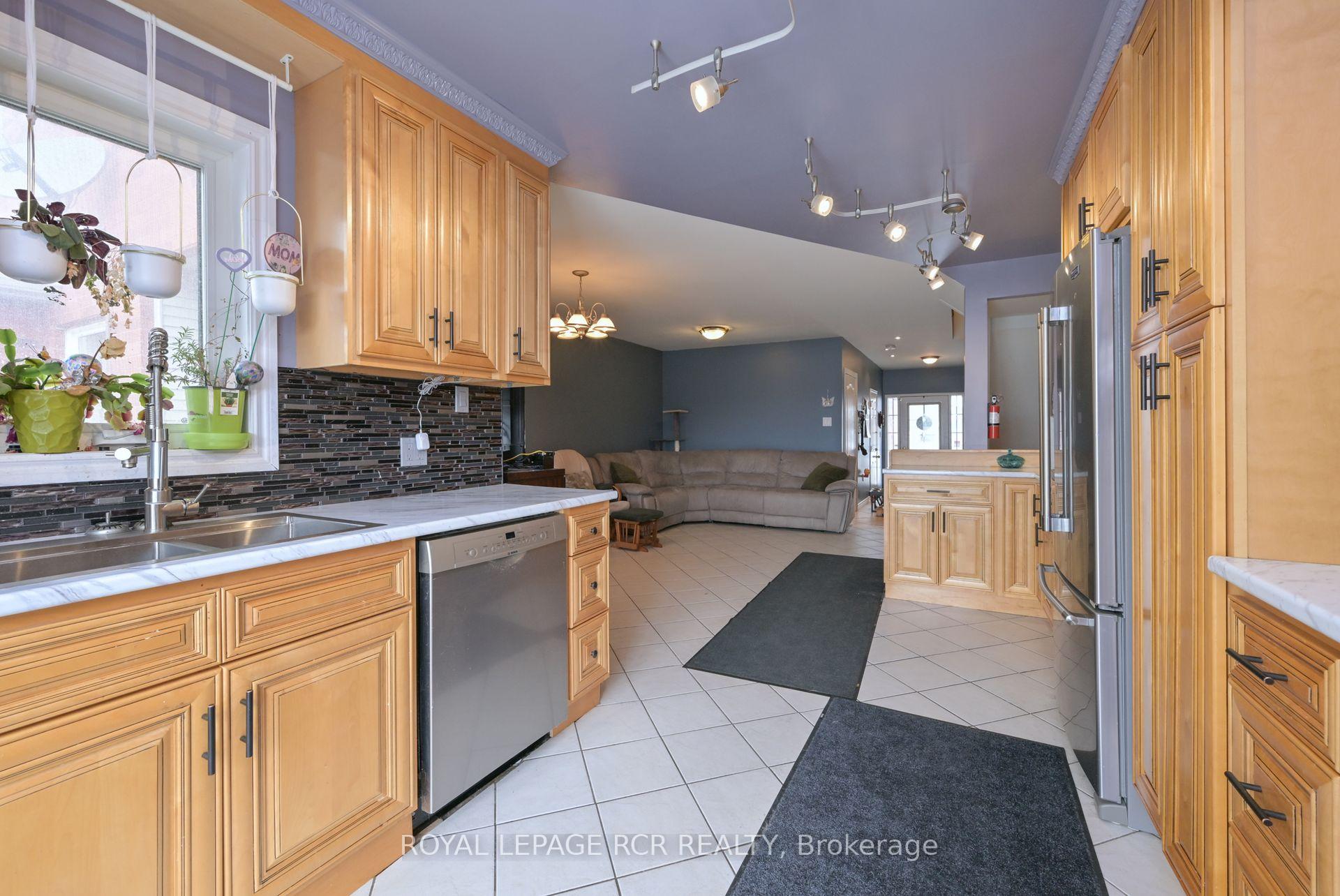 Photo 15 of 54 Smith Street, New Tecumseth, Alliston — HOMEH