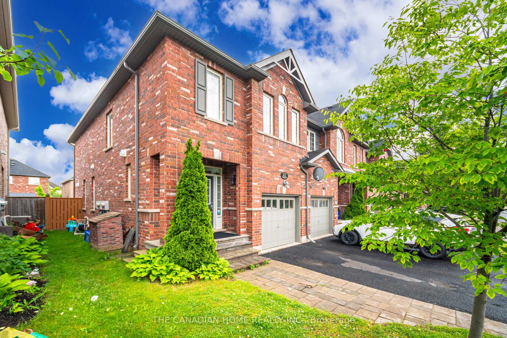 Front of Unit 42, 651 Farmstead Drive