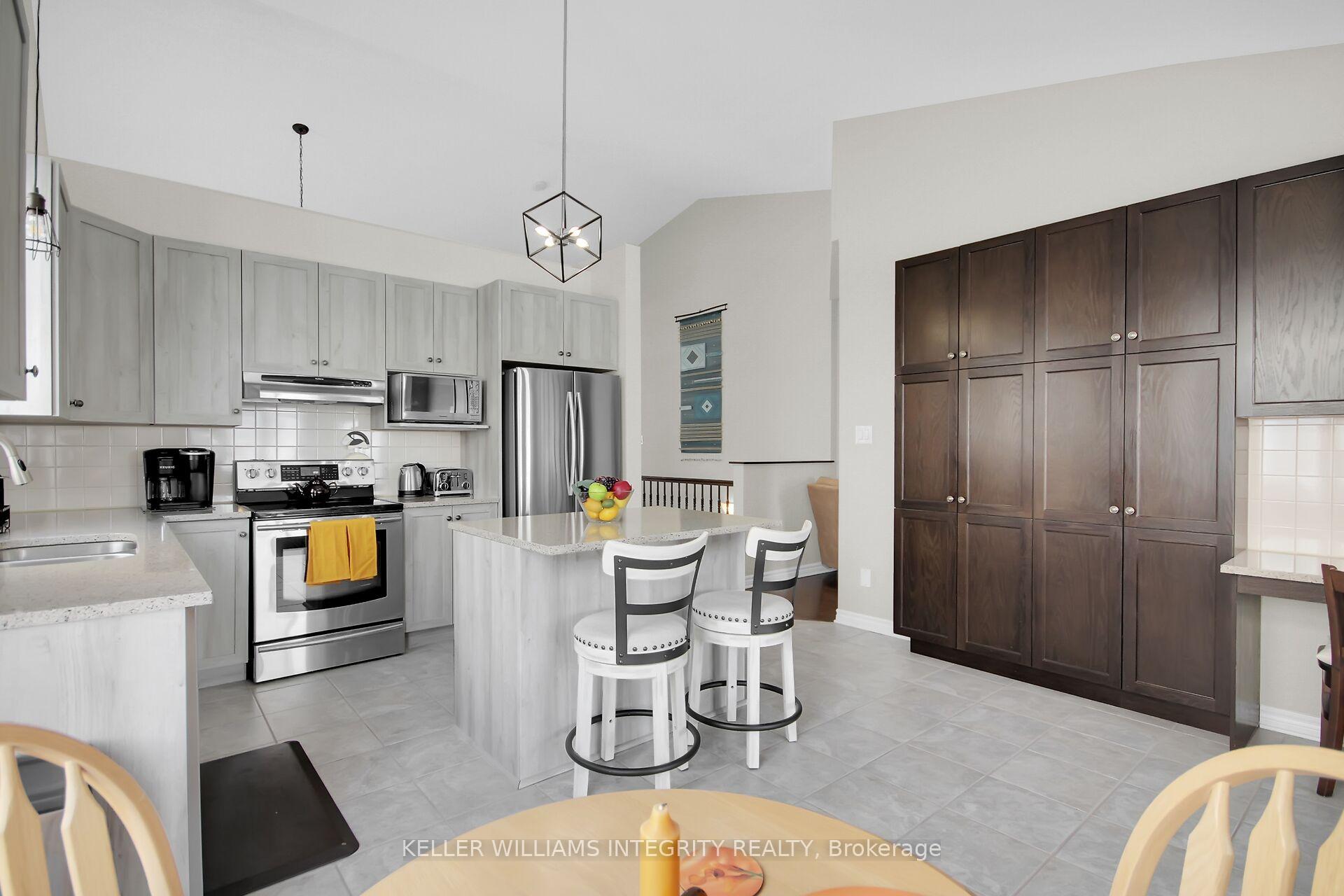 Photo 12 of 22 Horizon Crescent, North Grenville, North Grenville Twp (Kemptville South) — HOMEH