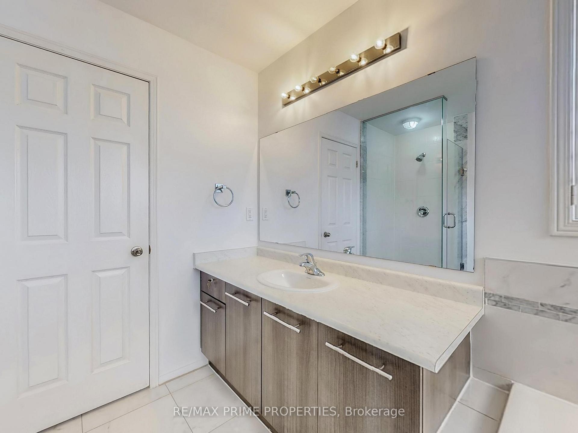 Photo 15 of 1743 Goldsmith Drive, Oshawa, Taunton — HOMEH