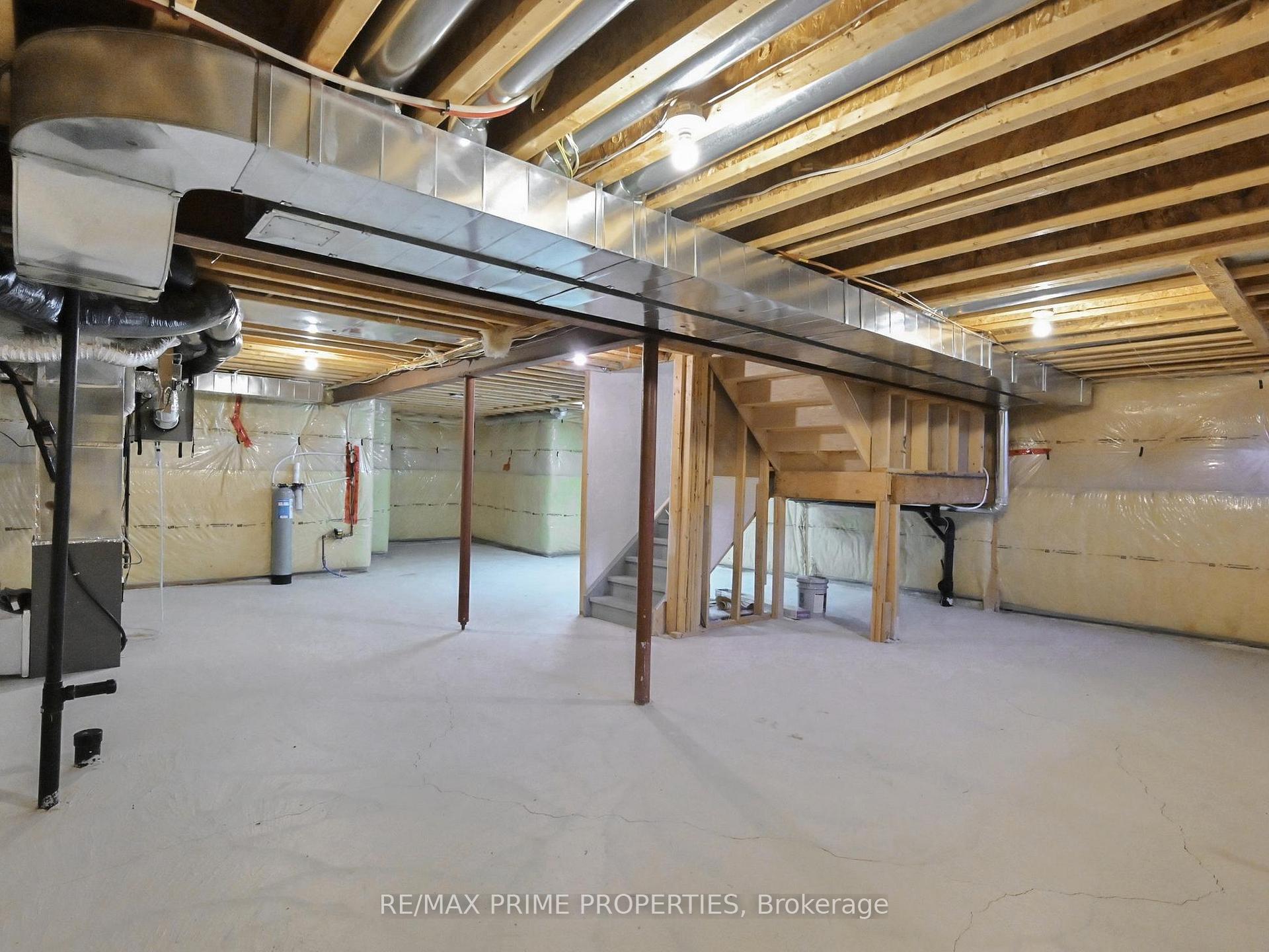 Photo 17 of 1743 Goldsmith Drive, Oshawa, Taunton — HOMEH