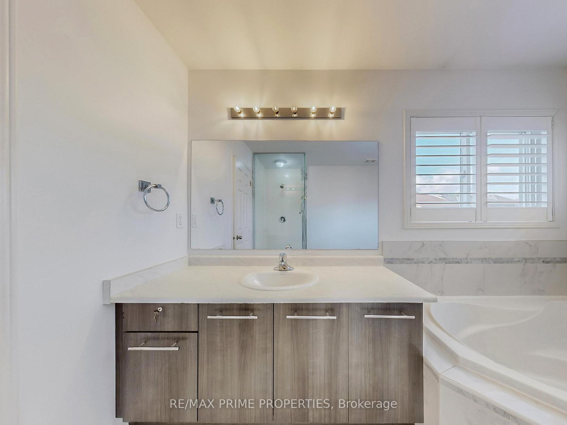 Photo 22 of 1743 Goldsmith Drive, Oshawa, Taunton — HOMEH