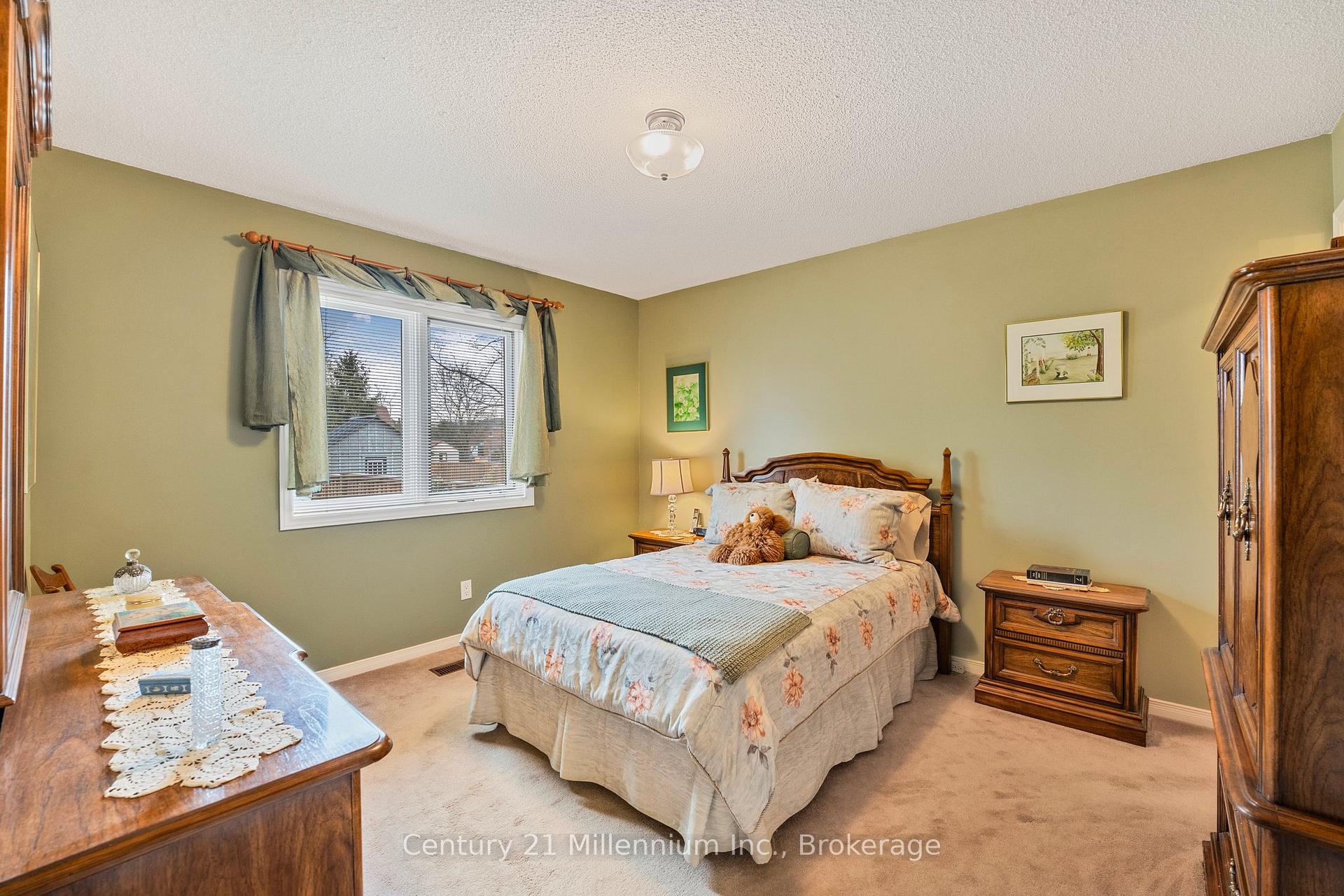 Photo 20 of 28 Albert Street E, New Tecumseth, Alliston — HOMEH