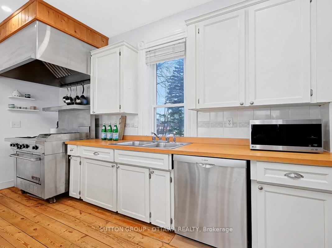 Photo 15 of 307 Thomas Street, North Grenville, Kemptville — HOMEH