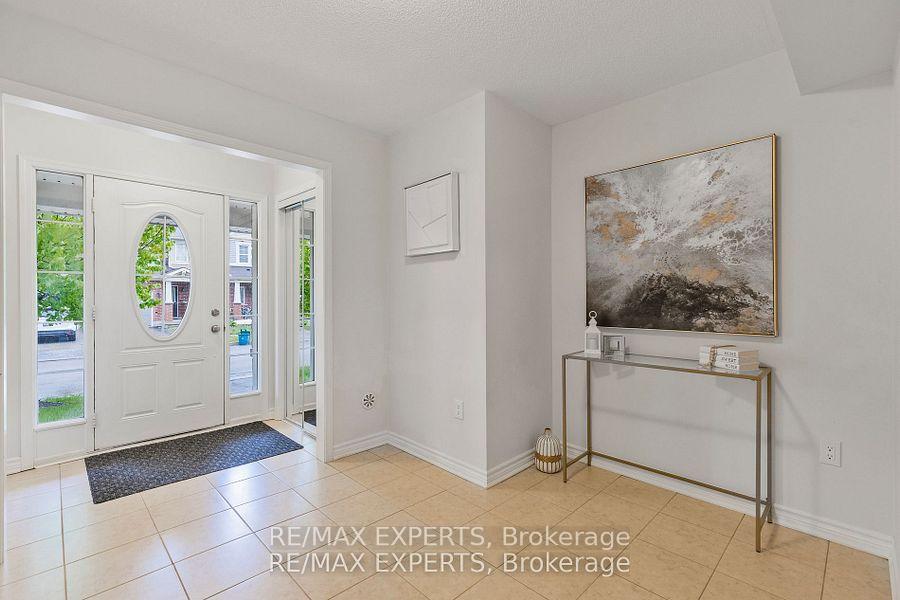 Photo 4 of 1607 Gainer Crescent, Milton, Clarke — HOMEH