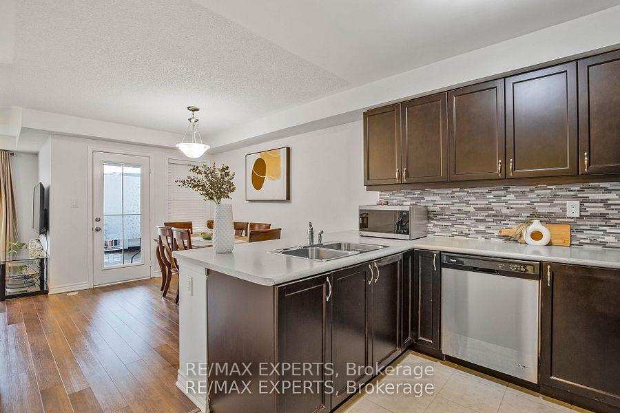 Photo 11 of 1607 Gainer Crescent, Milton, Clarke — HOMEH