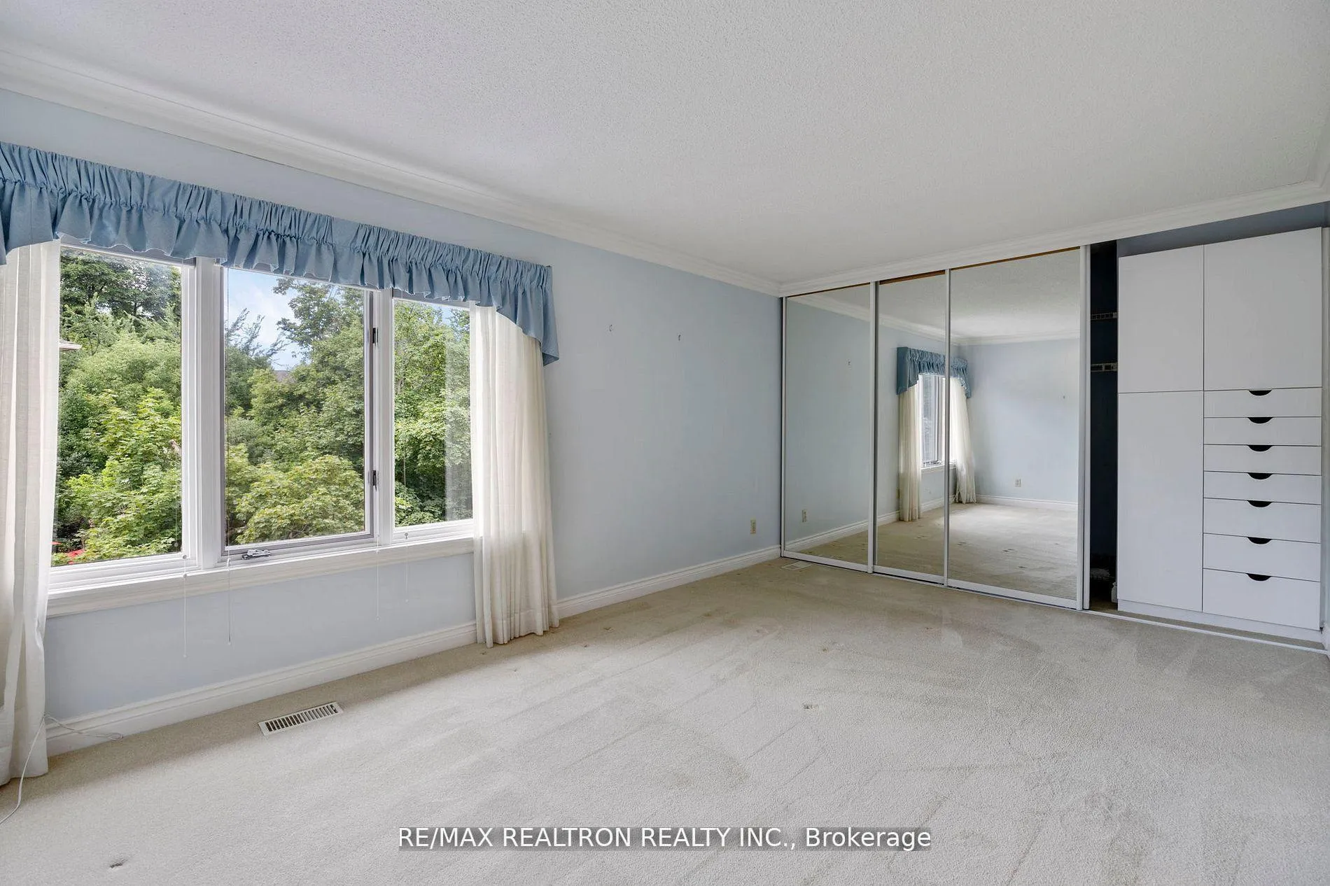 Photo 7 of 1364 Avenue Road, Toronto, Lawrence Park South — HOMEH