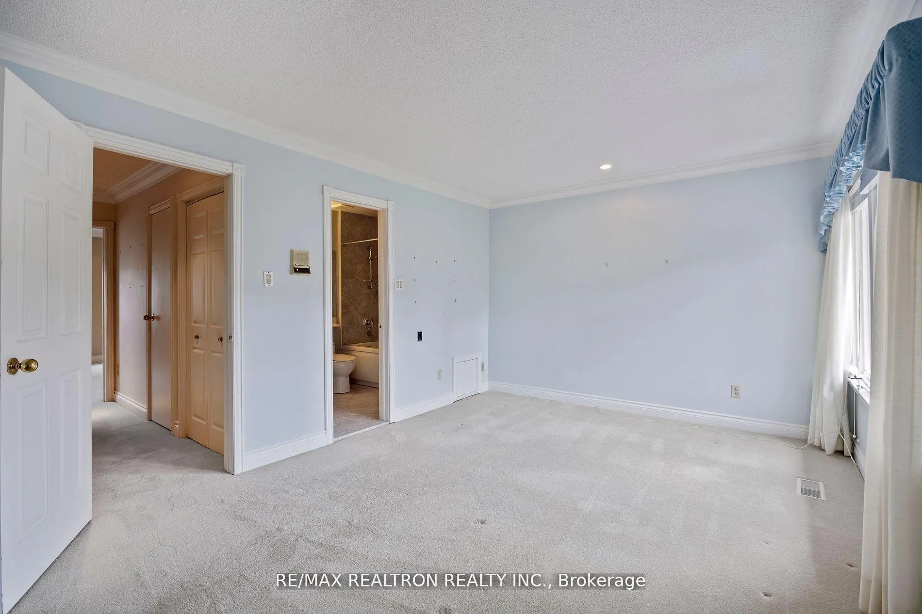 Photo 8 of 1364 Avenue Road, Toronto, Lawrence Park South — HOMEH