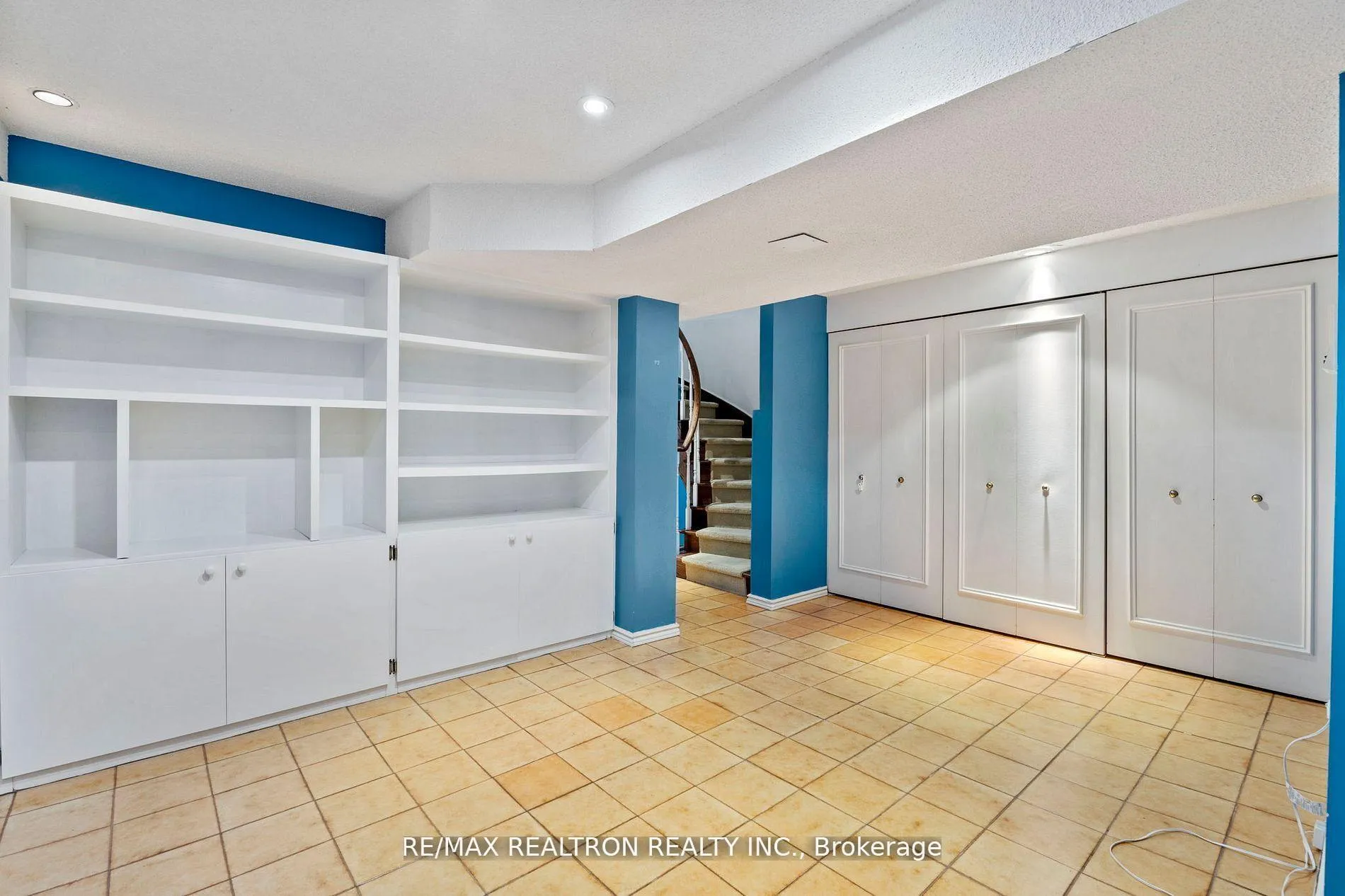 Photo 12 of 1364 Avenue Road, Toronto, Lawrence Park South — HOMEH