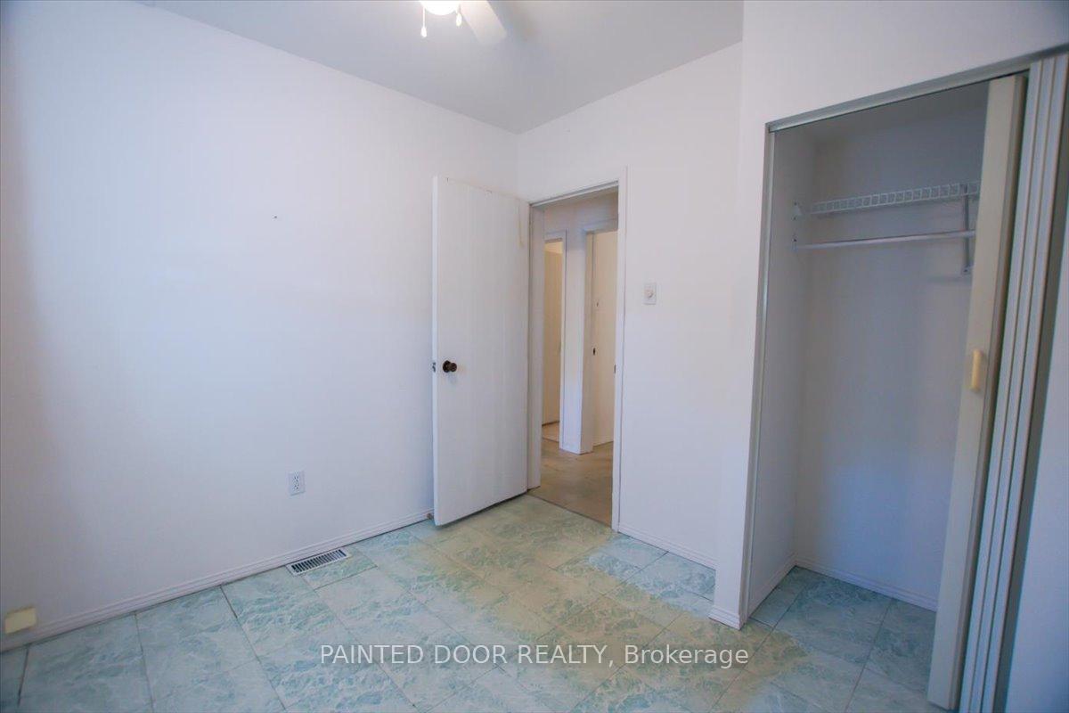 Photo 11 of 266 Sixth Avenue W, North Bay, Central — HOMEH