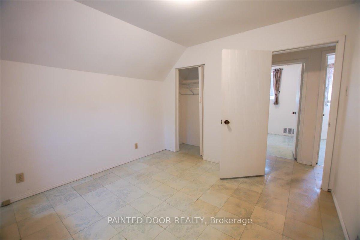 Photo 13 of 266 Sixth Avenue W, North Bay, Central — HOMEH