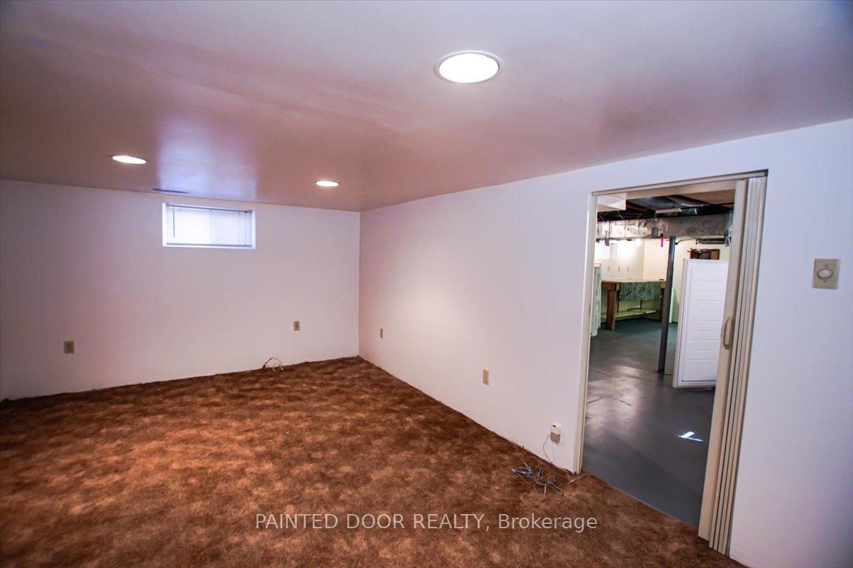 Photo 19 of 266 Sixth Avenue W, North Bay, Central — HOMEH