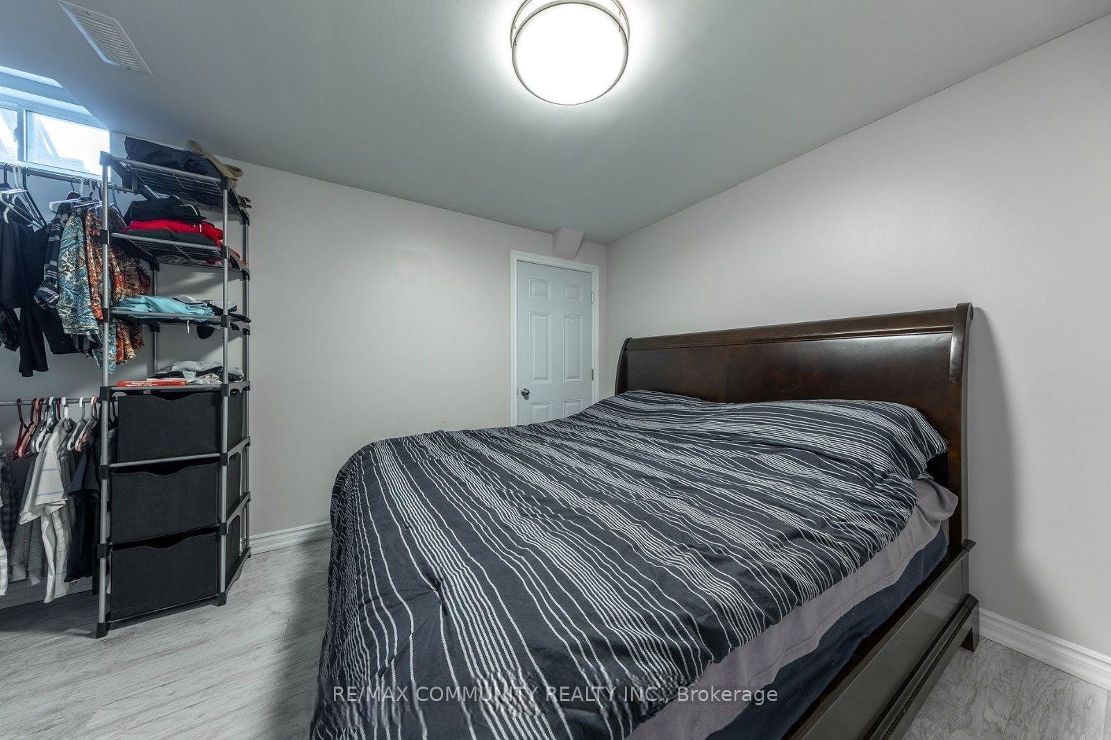 Photo 4 of 77 Vettese Court, Markham, Box Grove — HOMEH