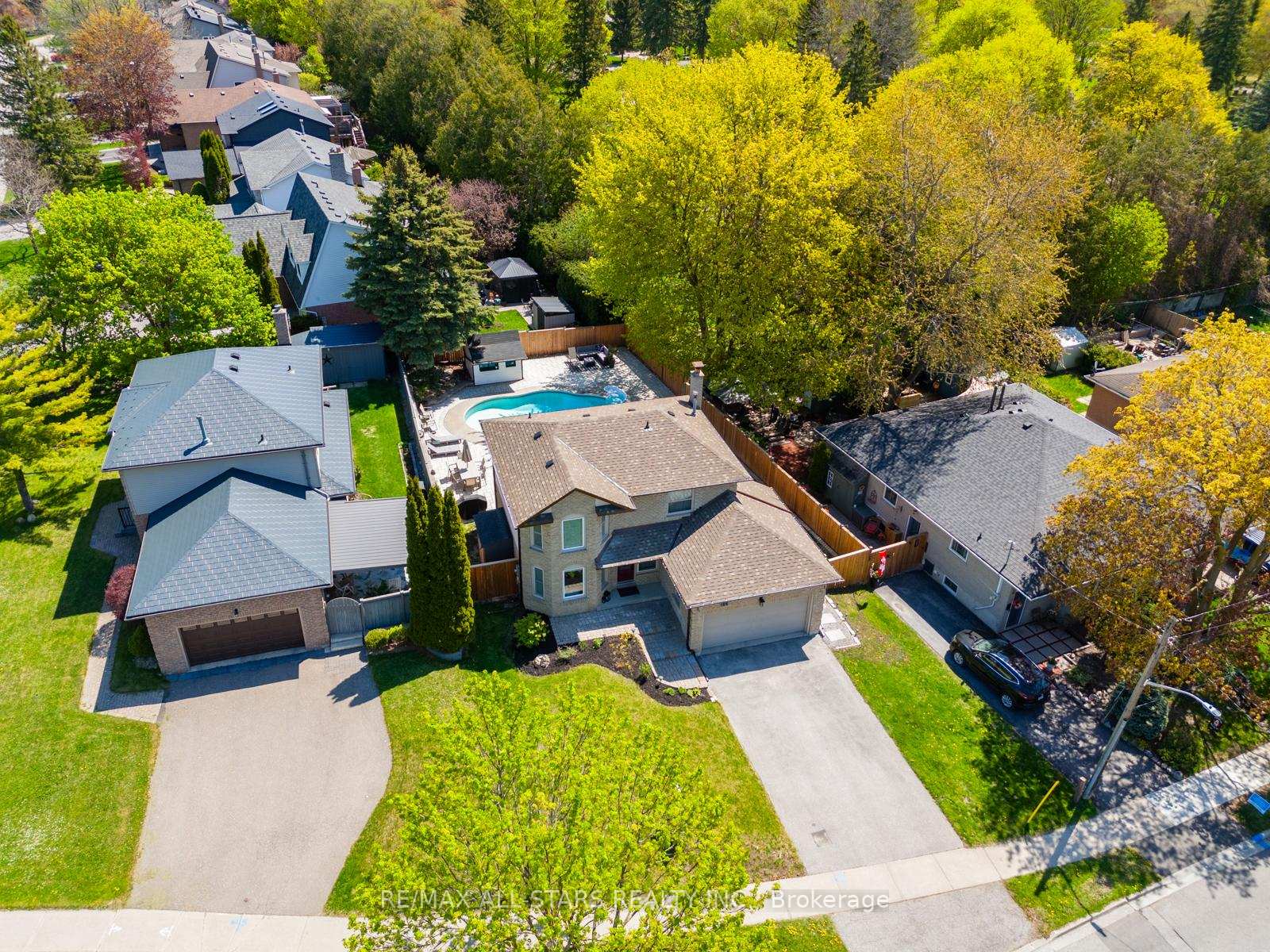 Front of 155 Willow Lane