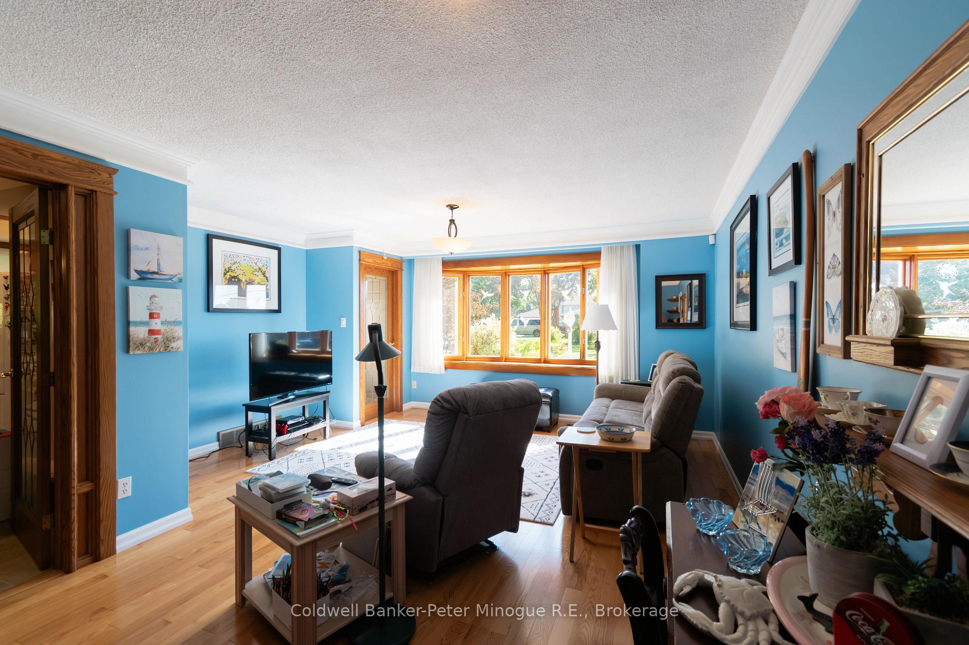 Photo 12 of 113 Sherryl Crescent, North Bay, College Heights — HOMEH
