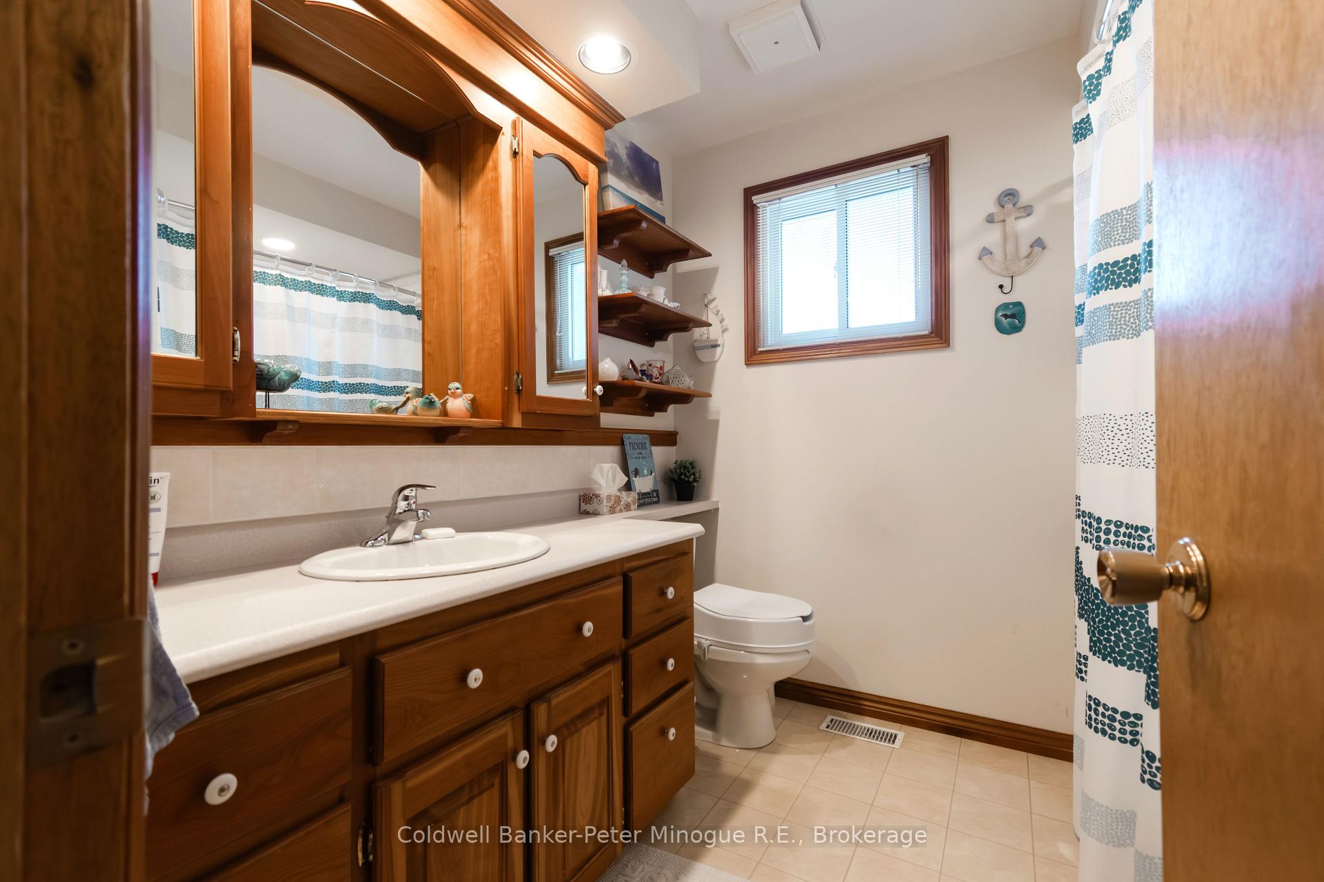 Photo 19 of 113 Sherryl Crescent, North Bay, College Heights — HOMEH