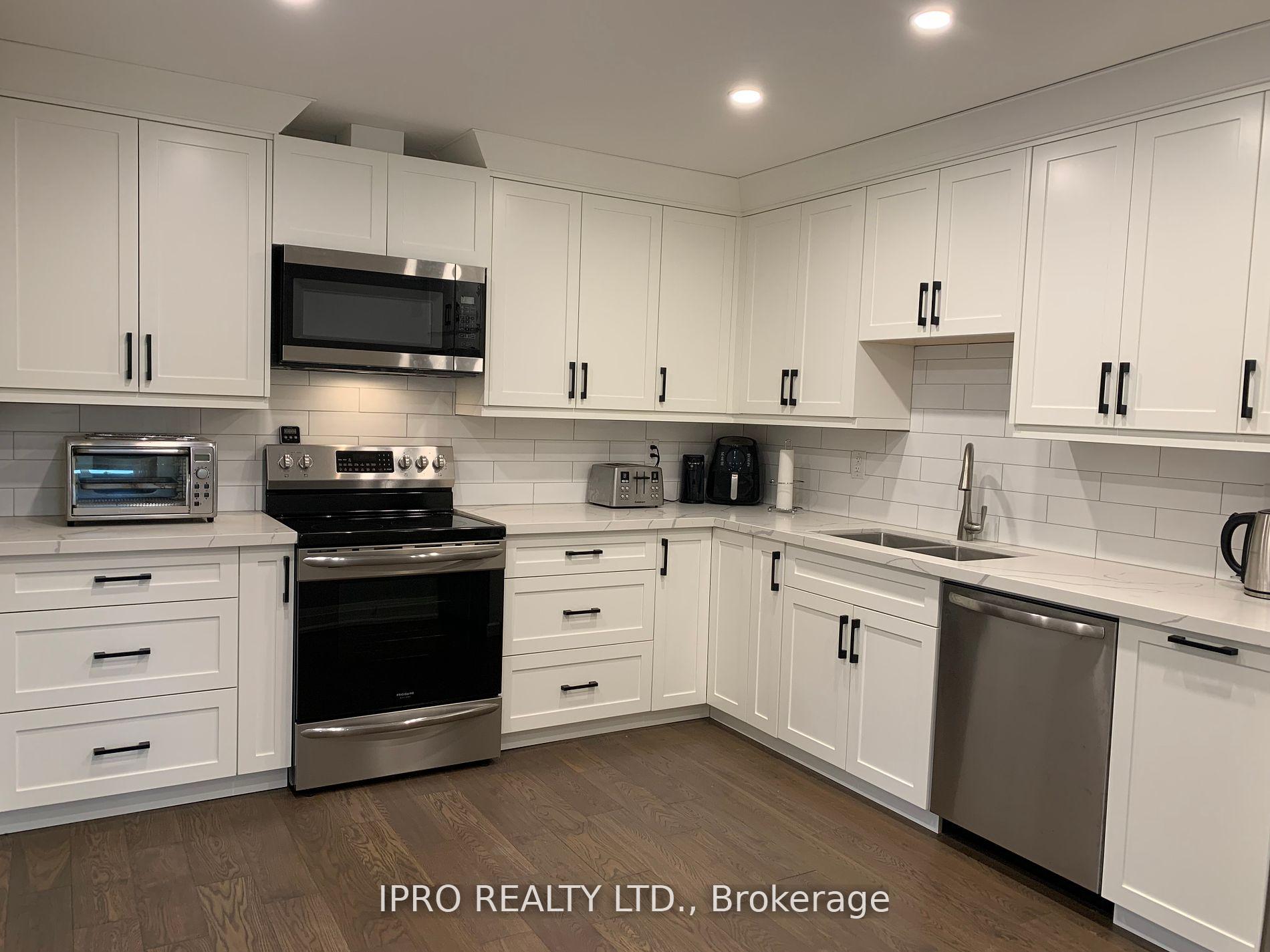 Photo 1 of Unit Loft, 5557 Eighth Line, Milton, Rural Trafalgar — HOMEH