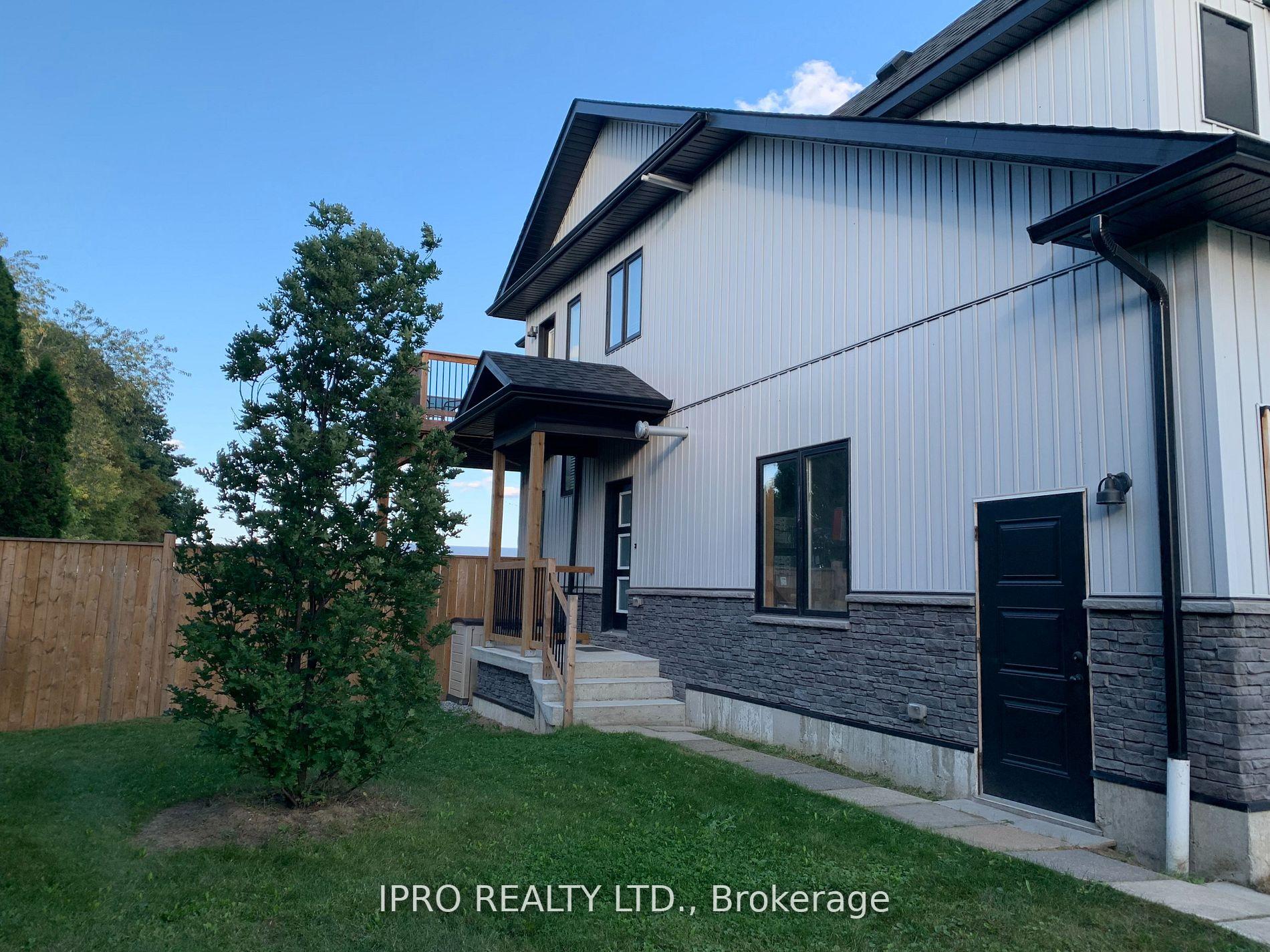 Photo 3 of Unit Loft, 5557 Eighth Line, Milton, Rural Trafalgar — HOMEH