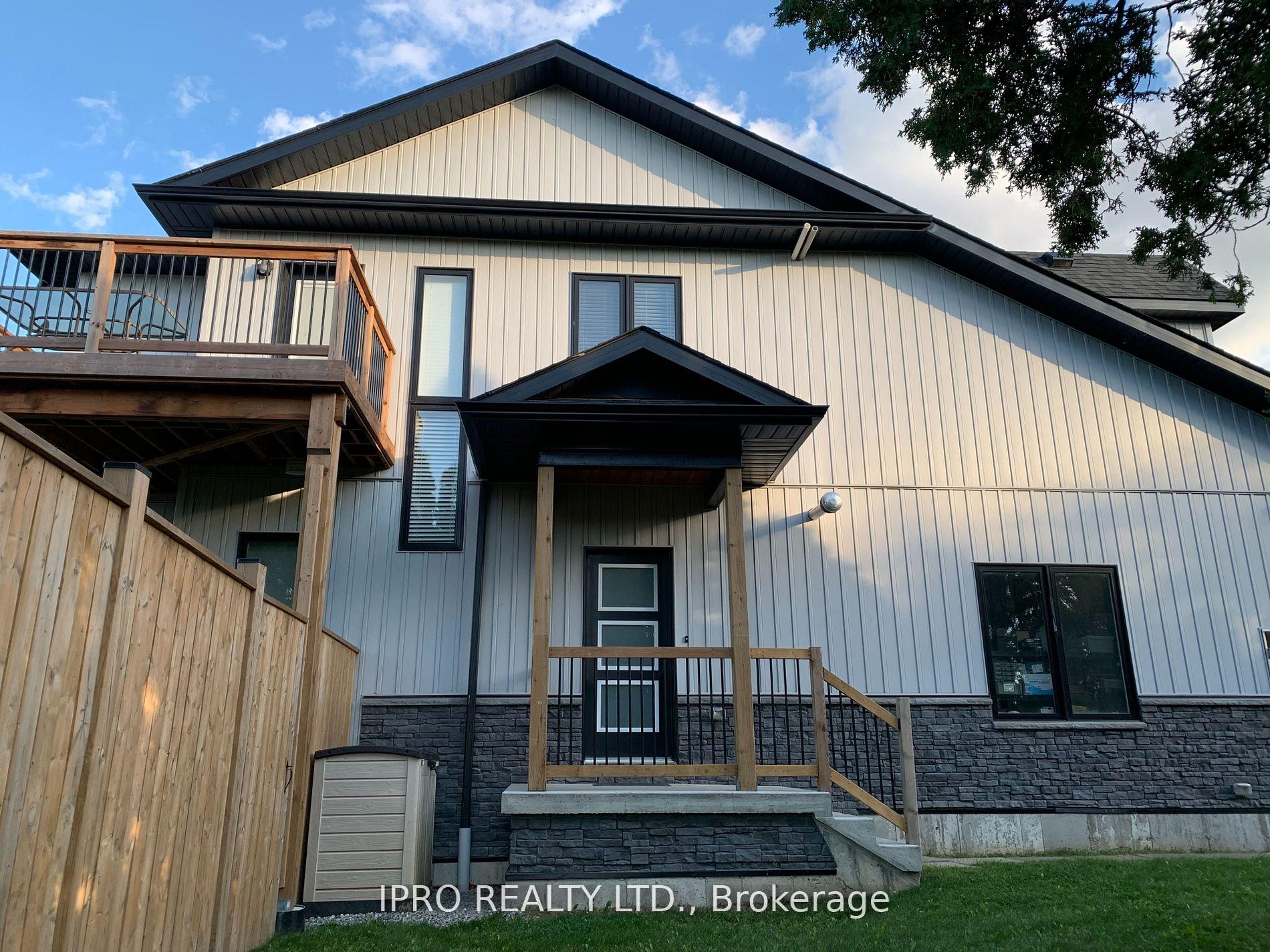 Photo 4 of Unit Loft, 5557 Eighth Line, Milton, Rural Trafalgar — HOMEH
