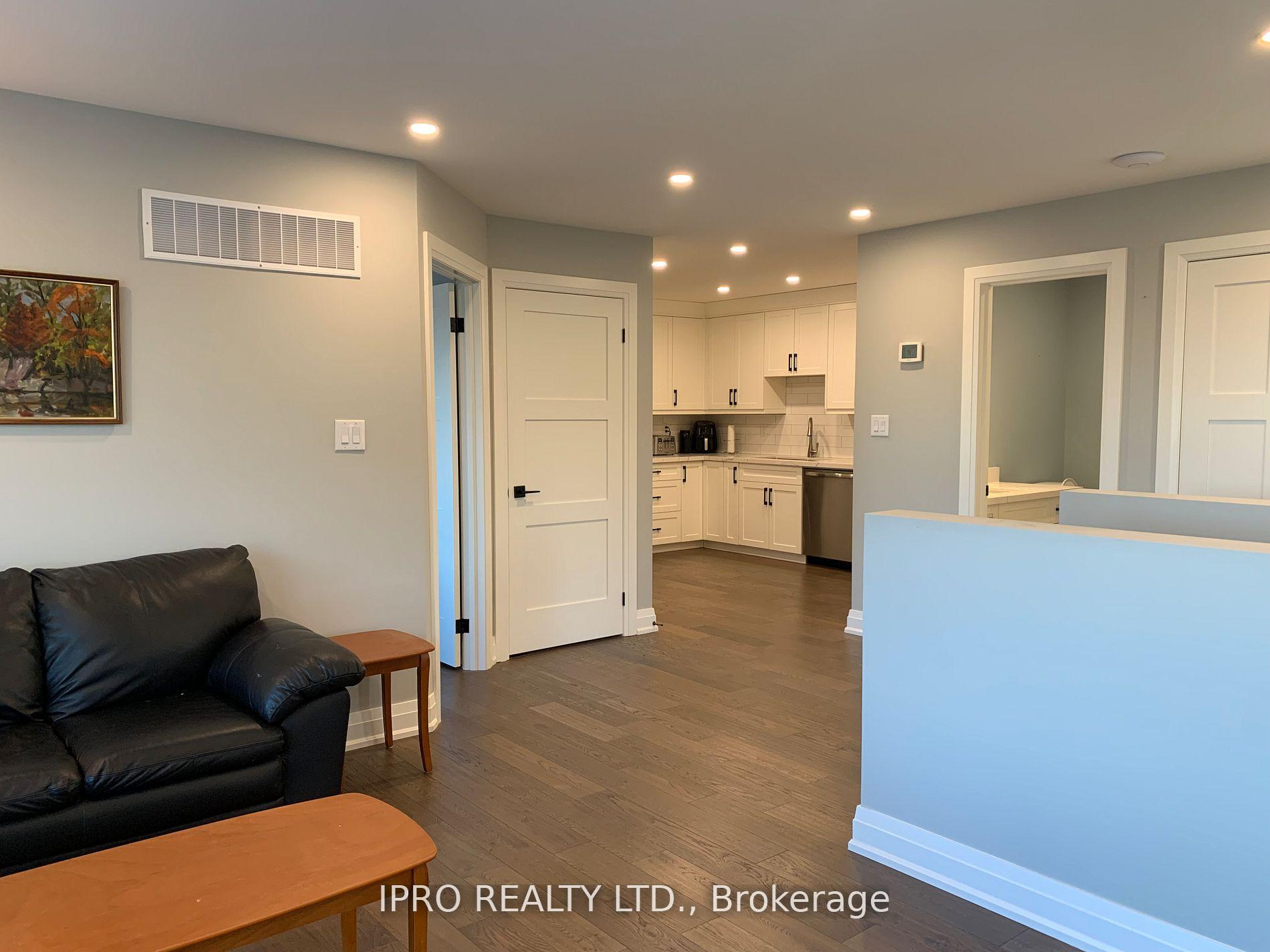 Photo 21 of Unit Loft, 5557 Eighth Line, Milton, Rural Trafalgar — HOMEH