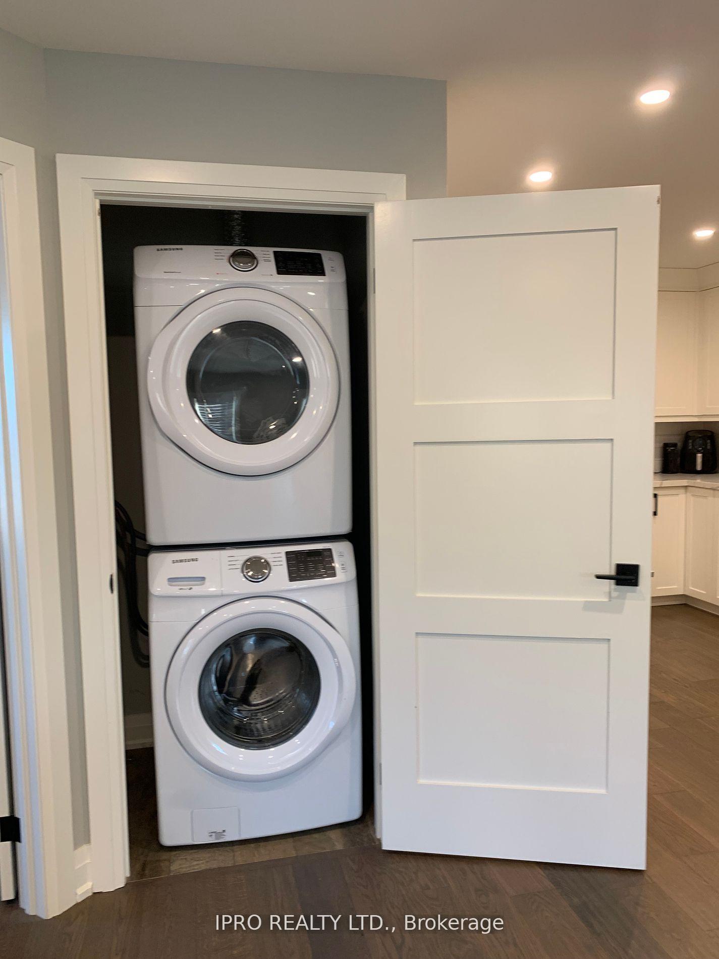 Photo 33 of Unit Loft, 5557 Eighth Line, Milton, Rural Trafalgar — HOMEH