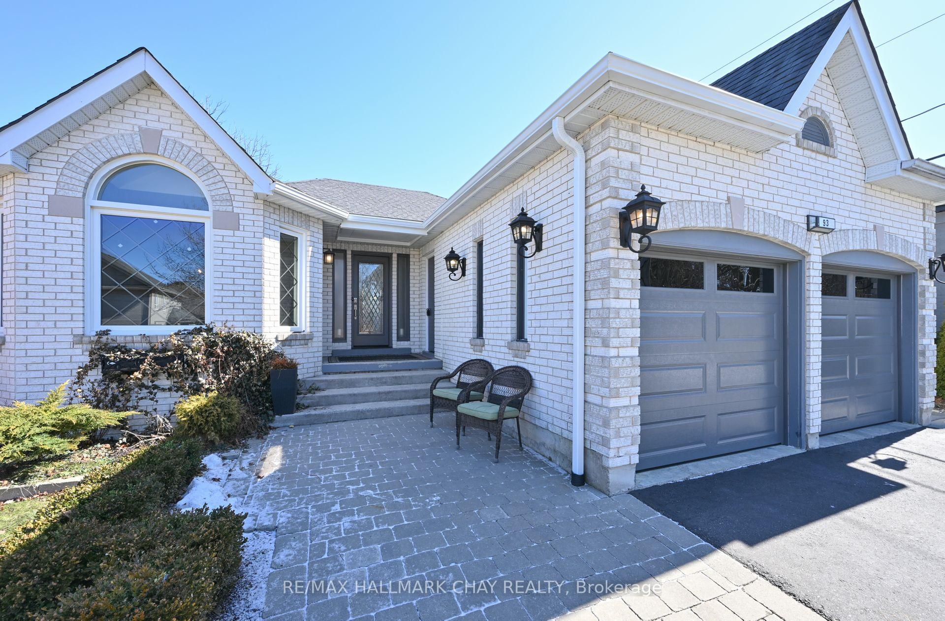 Photo 2 of 93 Banting Drive, New Tecumseth, Alliston — HOMEH