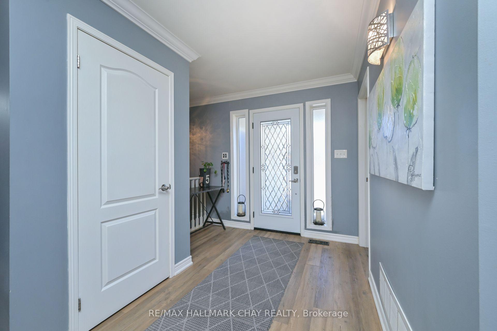 Photo 3 of 93 Banting Drive, New Tecumseth, Alliston — HOMEH