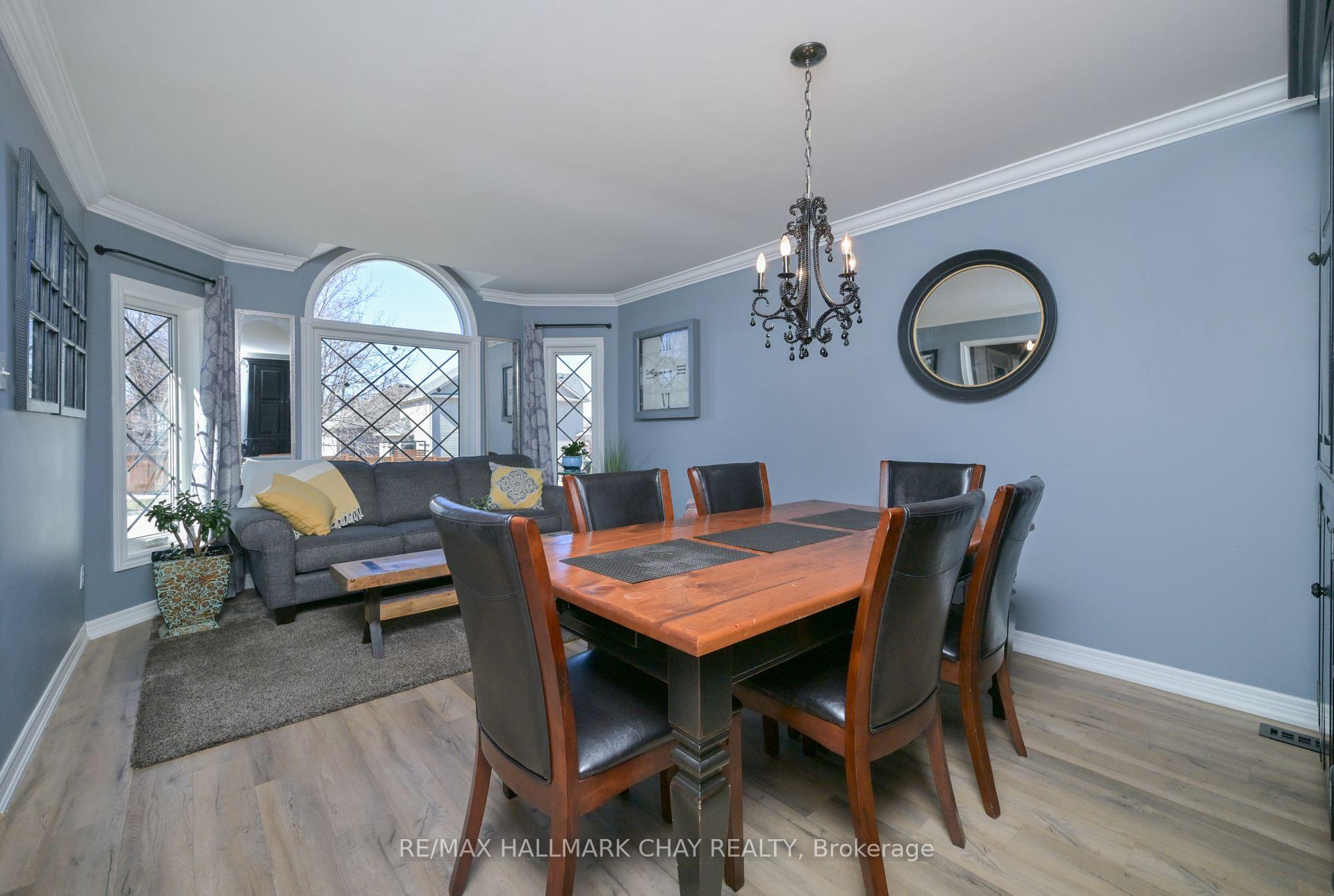 Photo 14 of 93 Banting Drive, New Tecumseth, Alliston — HOMEH