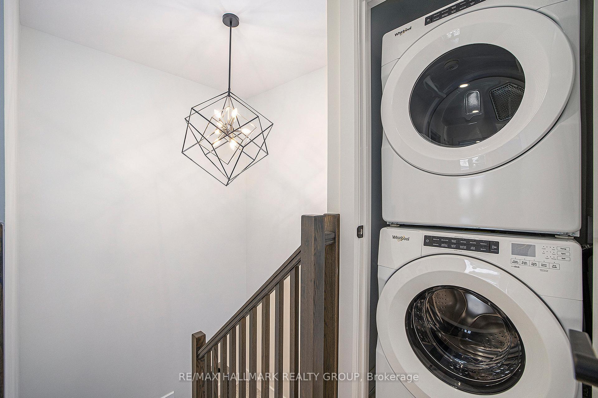 Photo 15 of 20 Verglas Lane, Ottawa, Mer Bleue/Bradley Estates/Anderson Park — HOMEH