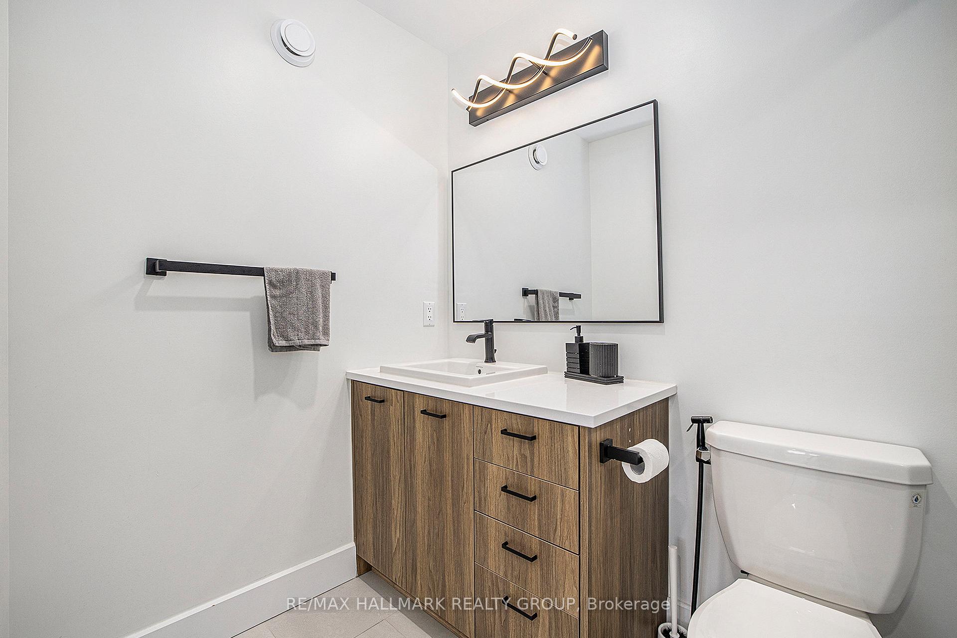Photo 25 of 20 Verglas Lane, Ottawa, Mer Bleue/Bradley Estates/Anderson Park — HOMEH
