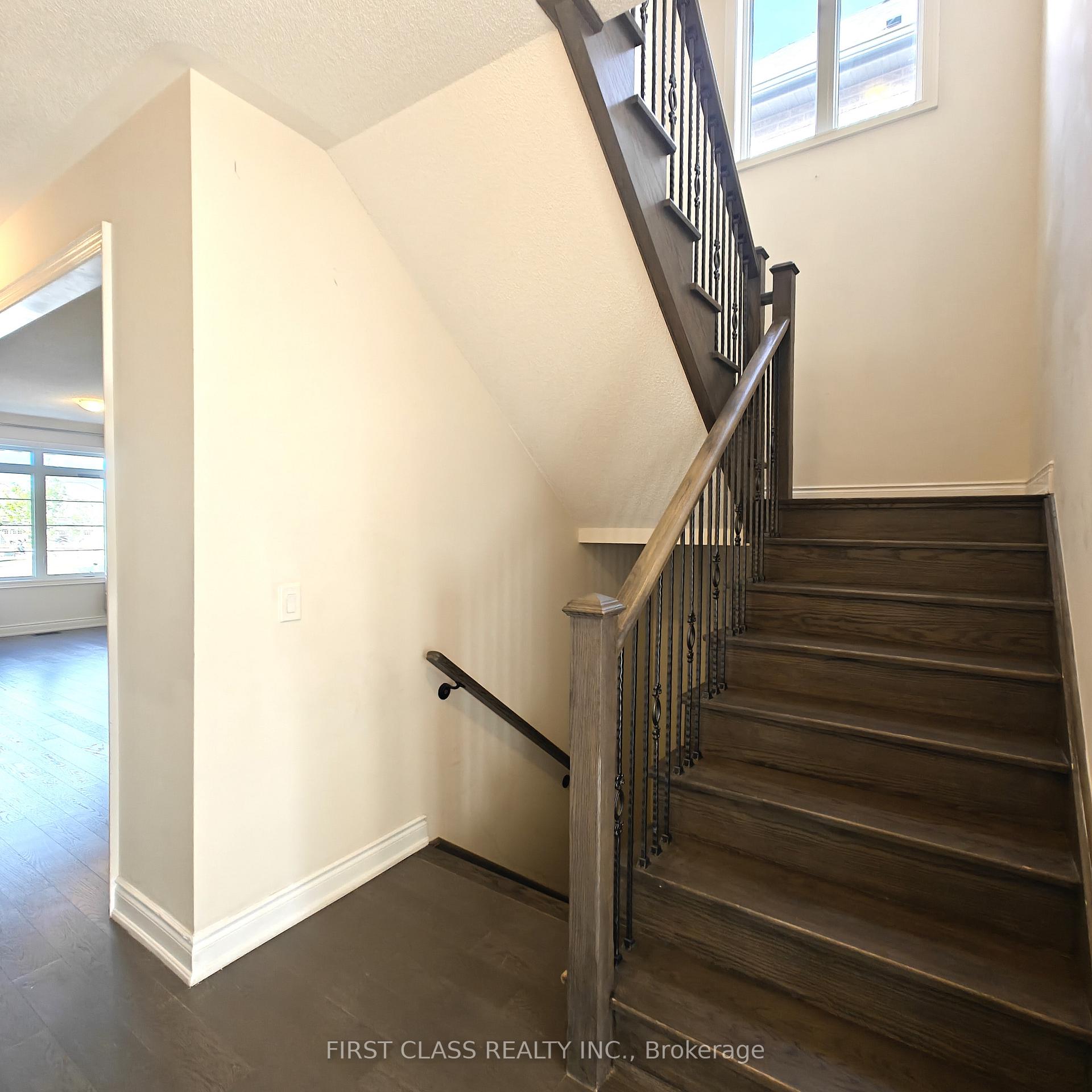 Photo 30 of 1538 Devine Point, Milton, Ford — HOMEH
