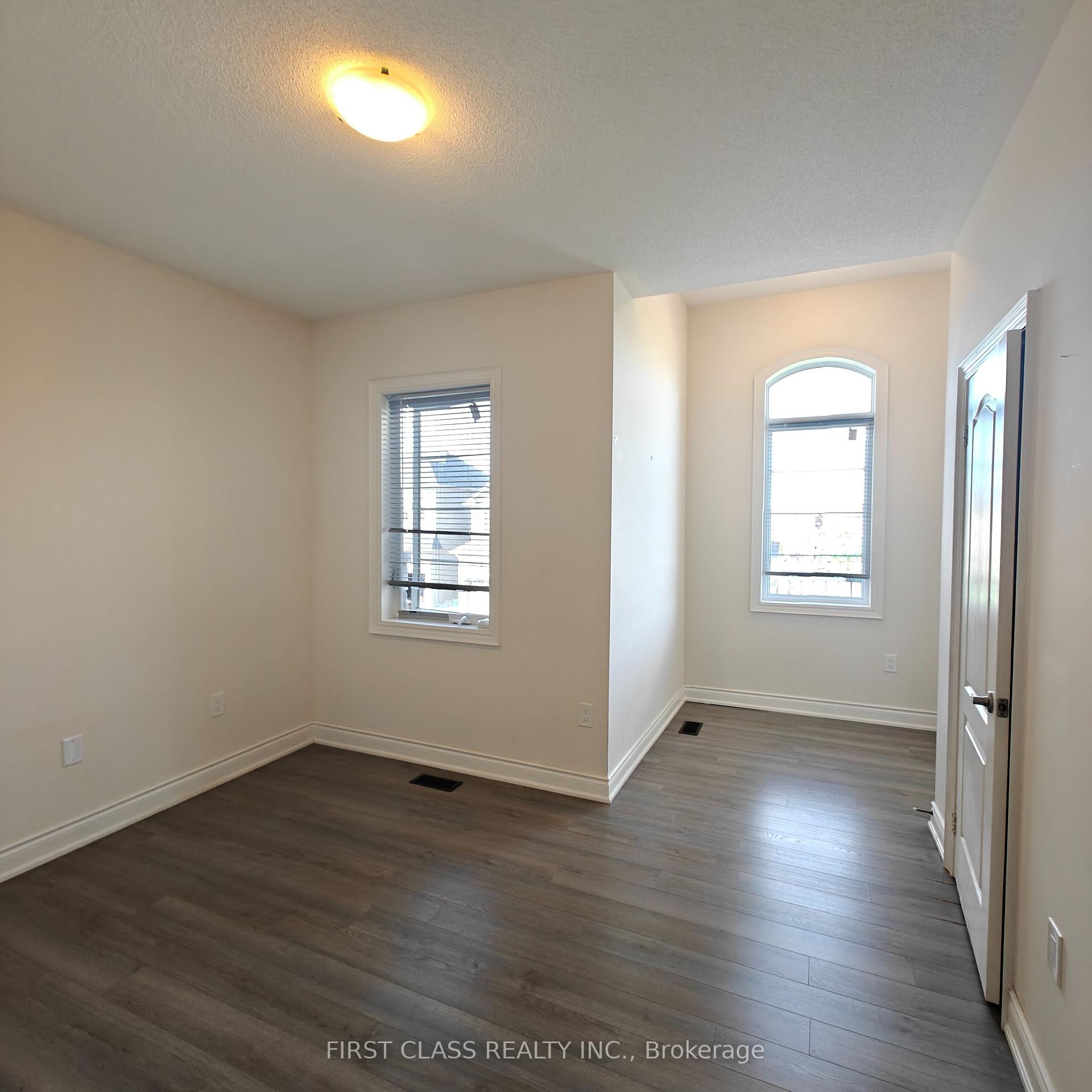 Photo 17 of 1538 Devine Point, Milton, Ford — HOMEH